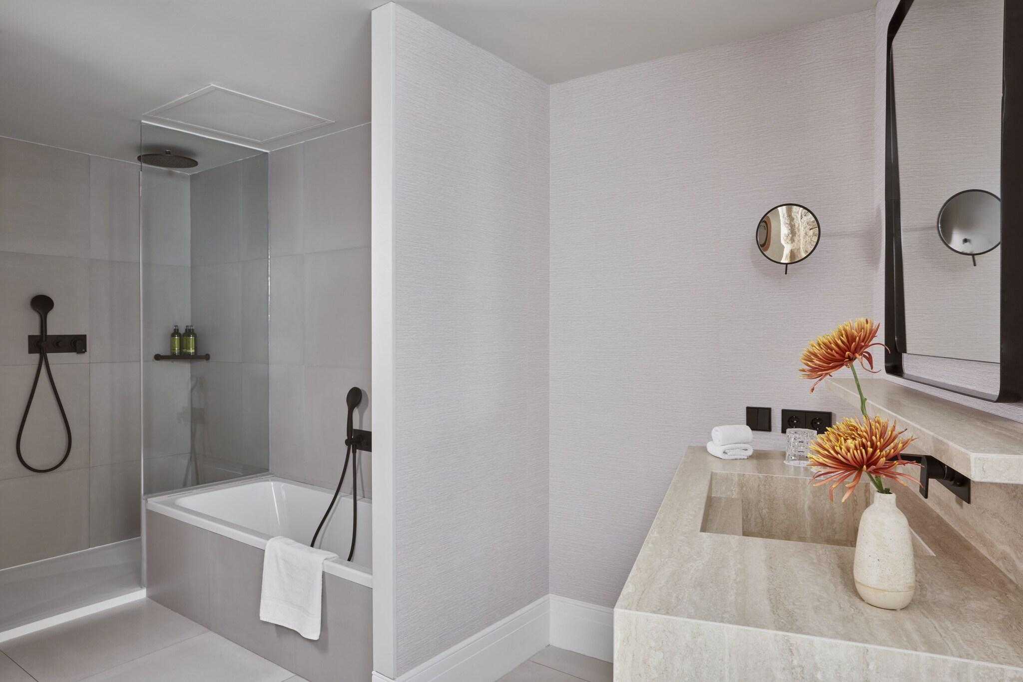 Double King Size Bed