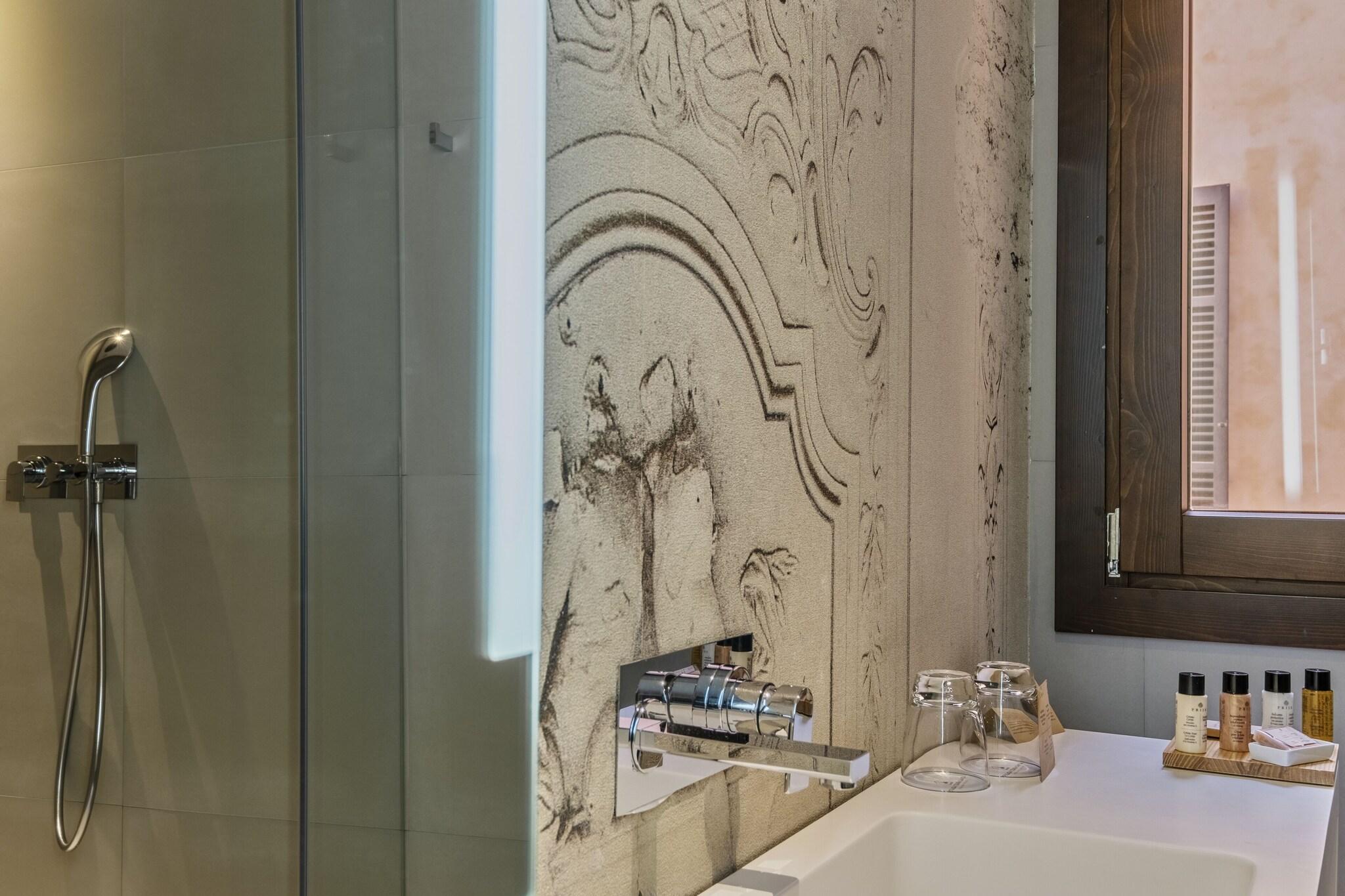 Double Superior King Bed