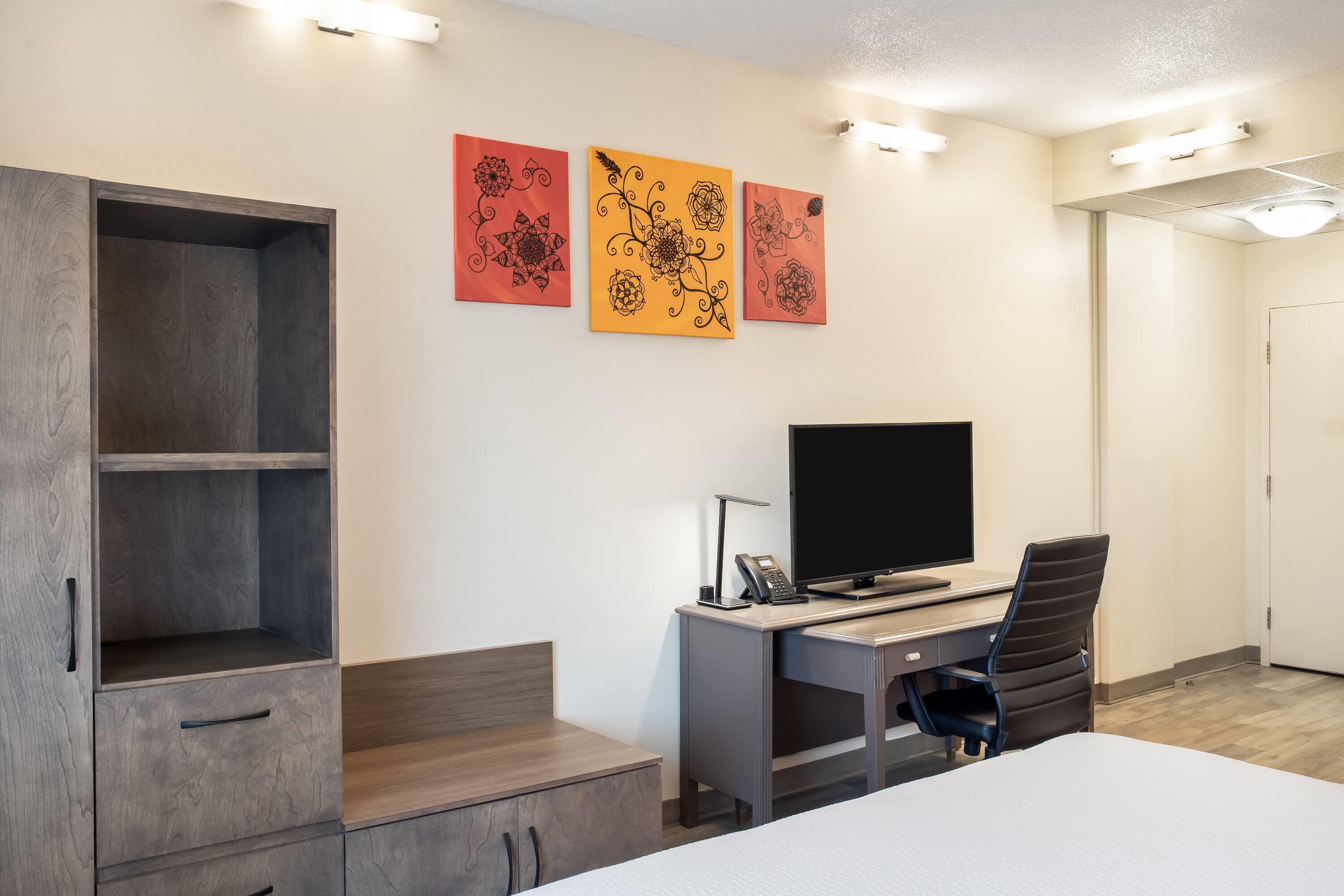 Triple King Bed Non Smoking