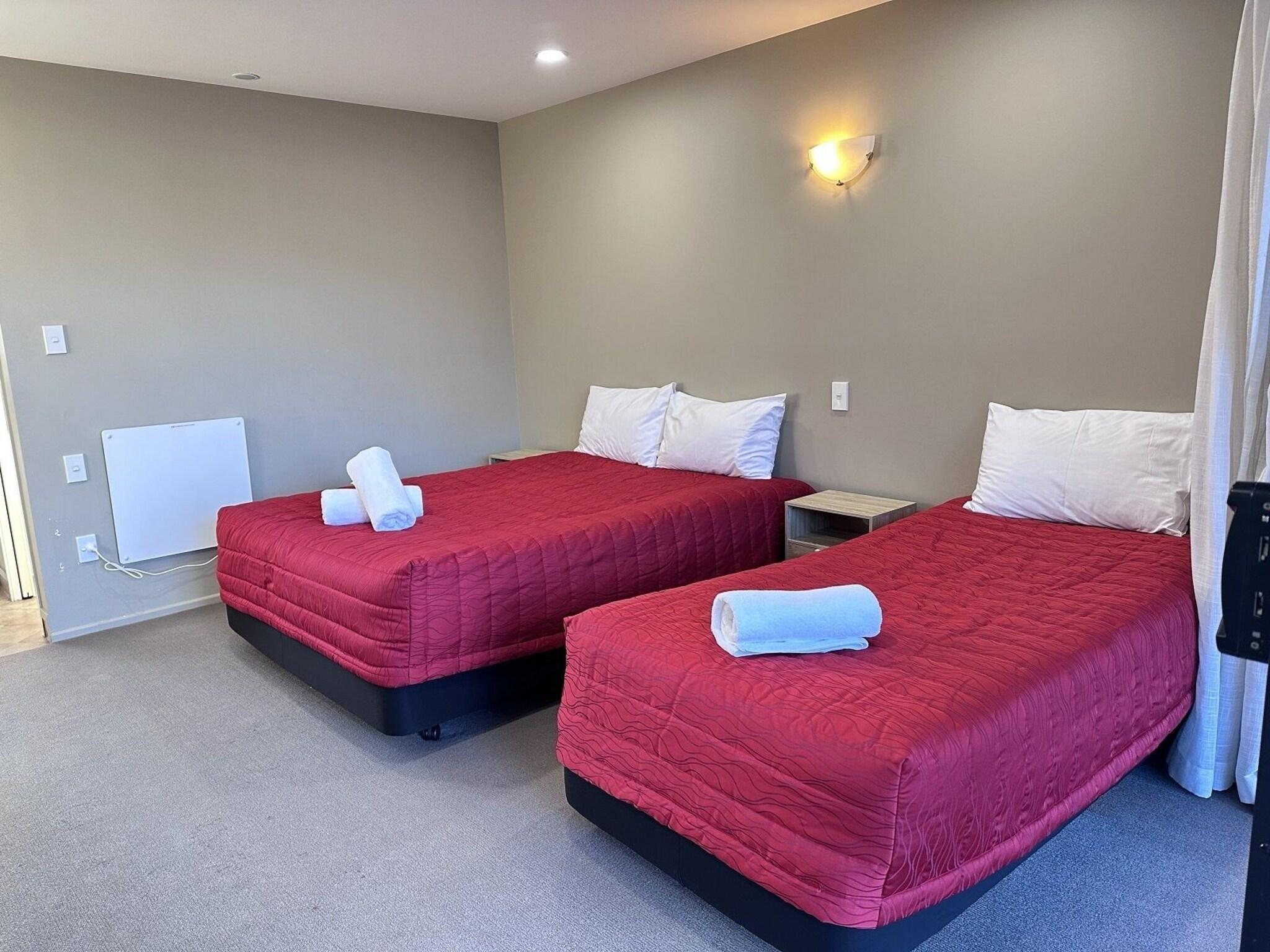 Studio Queen Size Bed