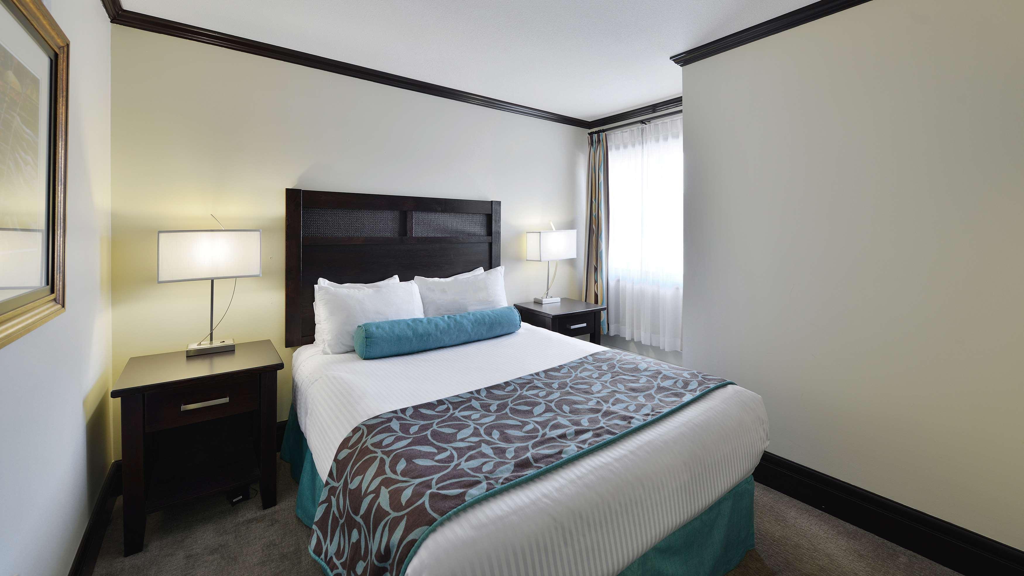 Suite Queen Size Bed