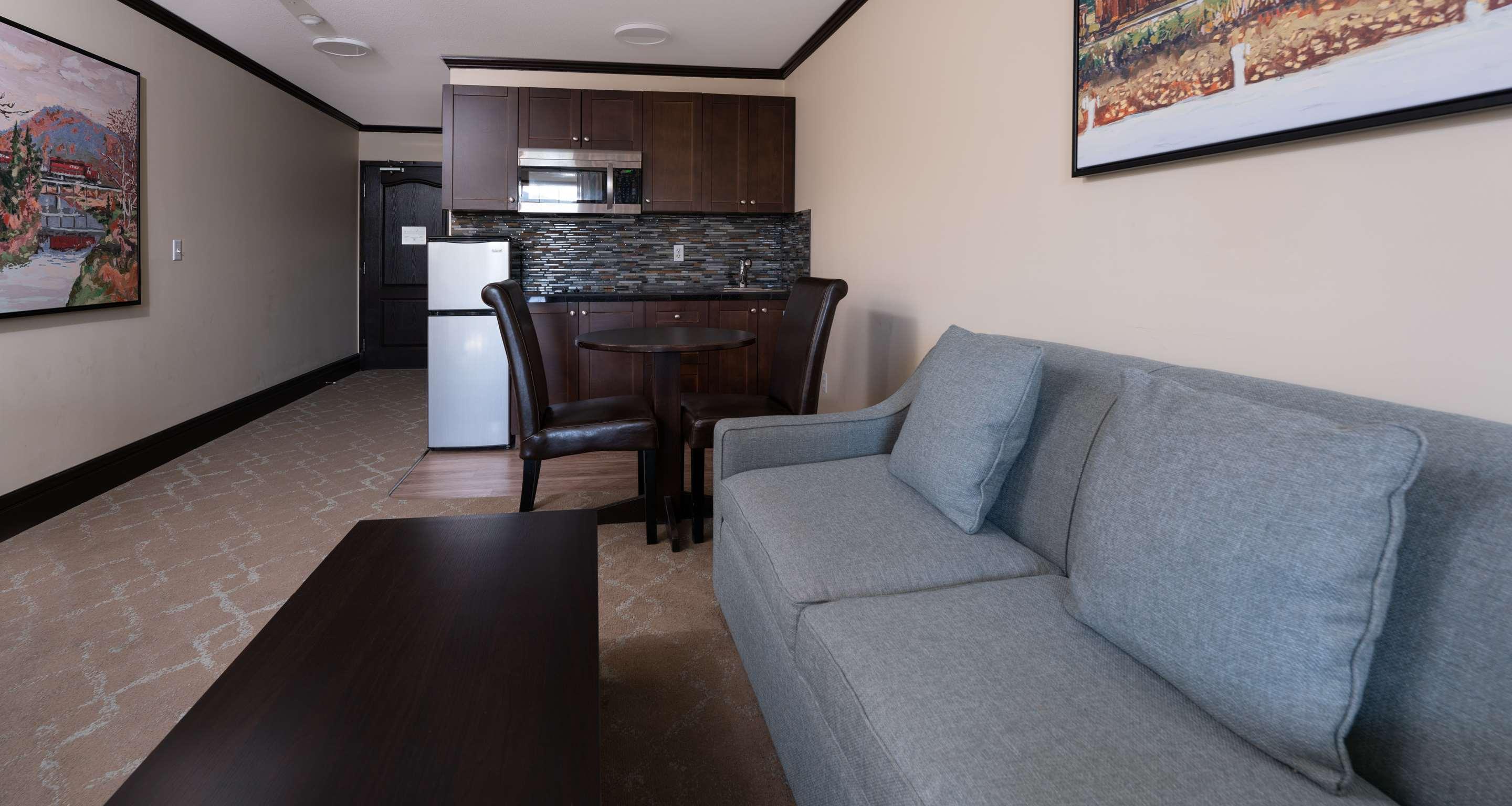 Suite Queen Size Bed