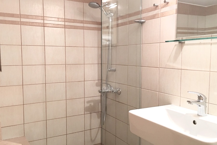 Apartment Capacity 4