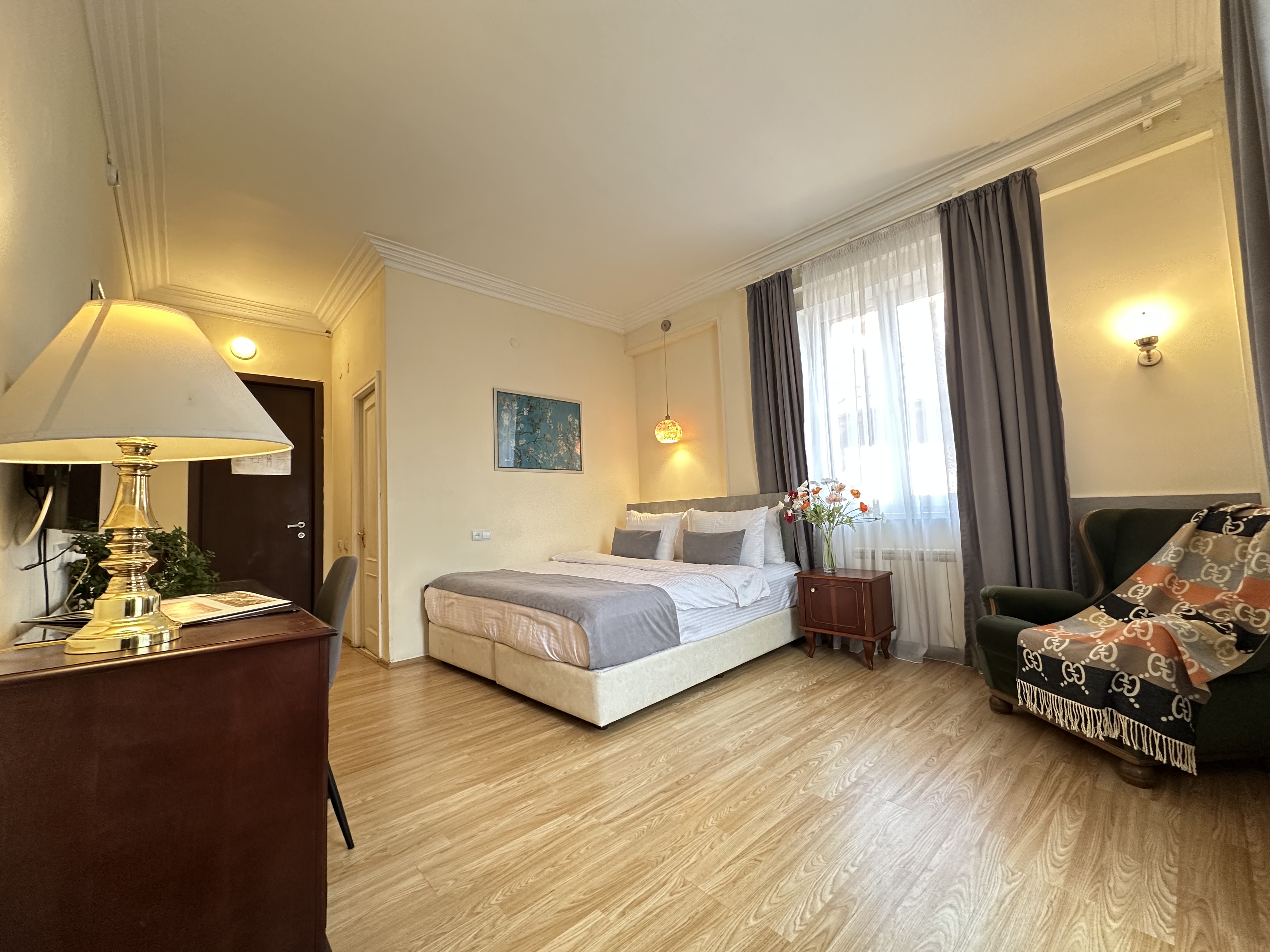 Double One Bedroom One Bathroom