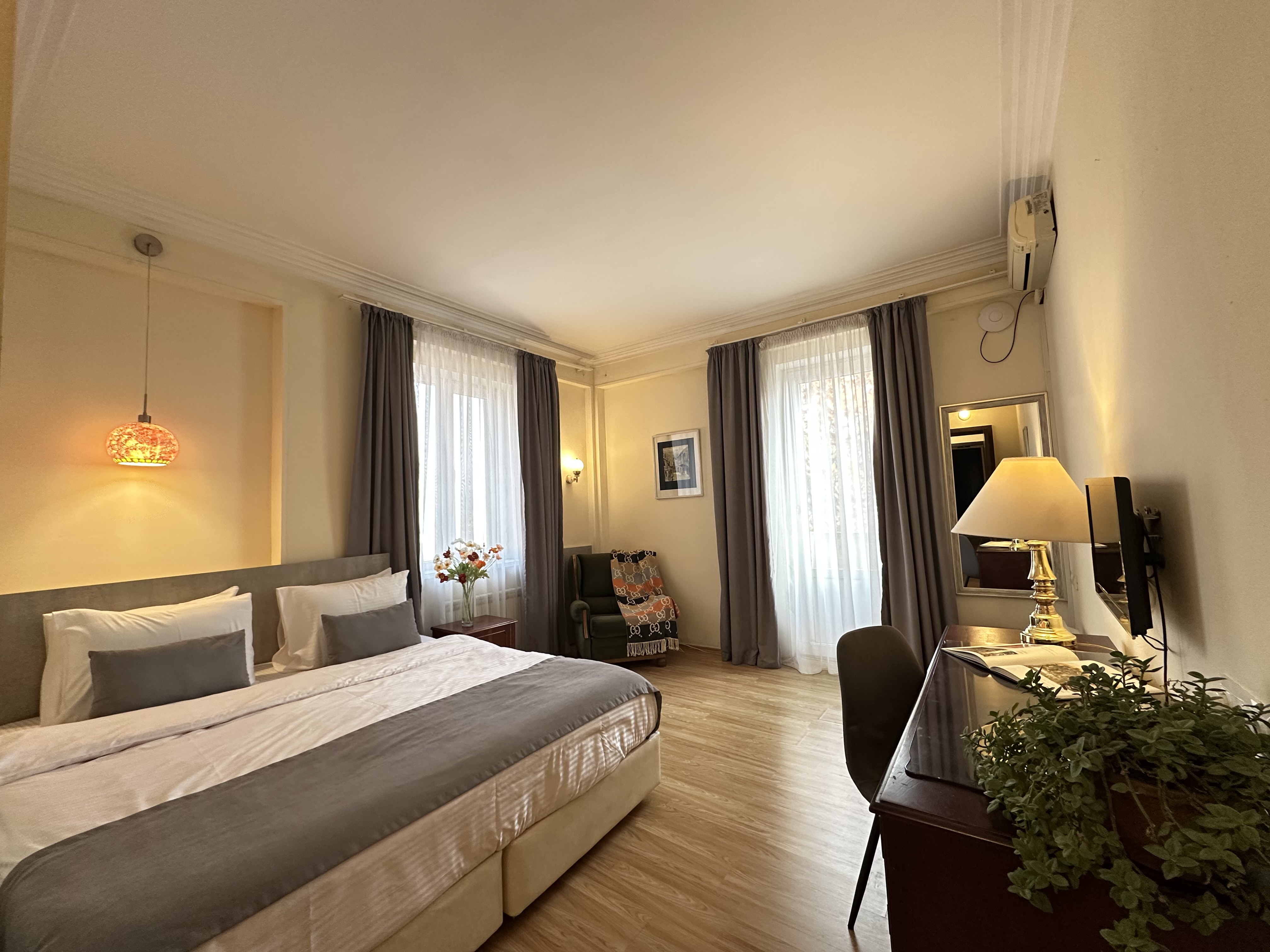 Double One Bedroom One Bathroom