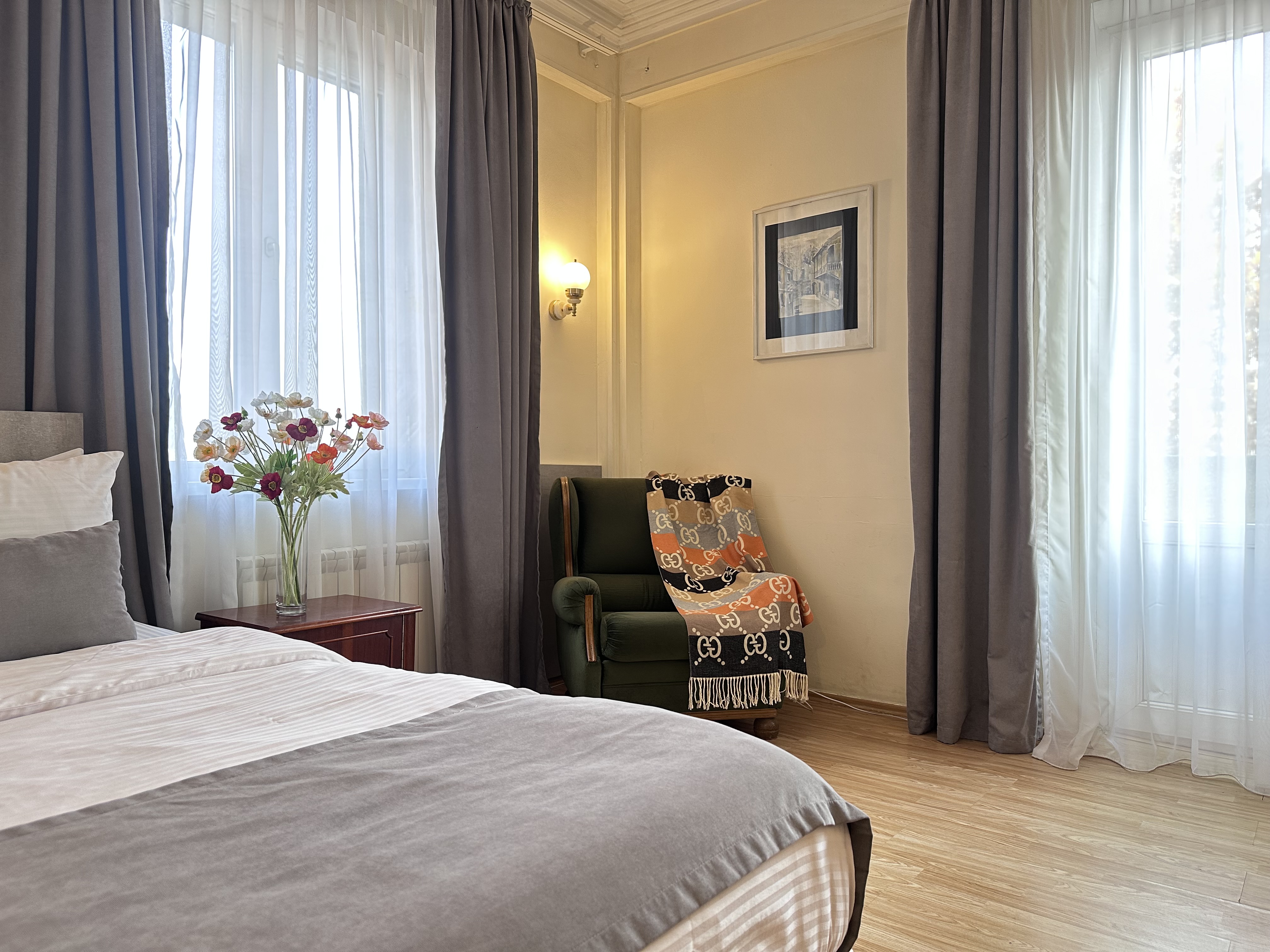 Double One Bedroom One Bathroom