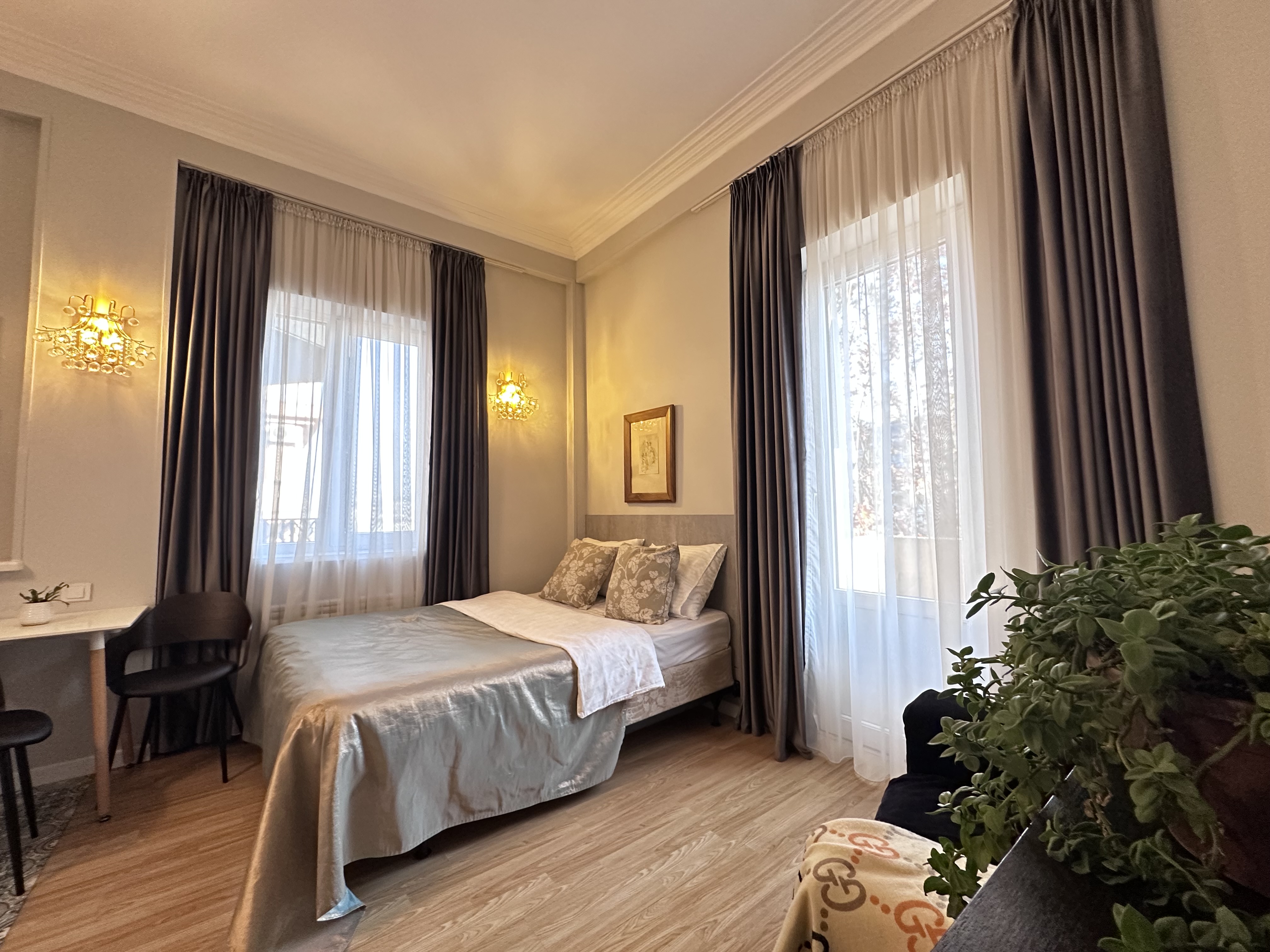 Double One Bedroom One Bathroom