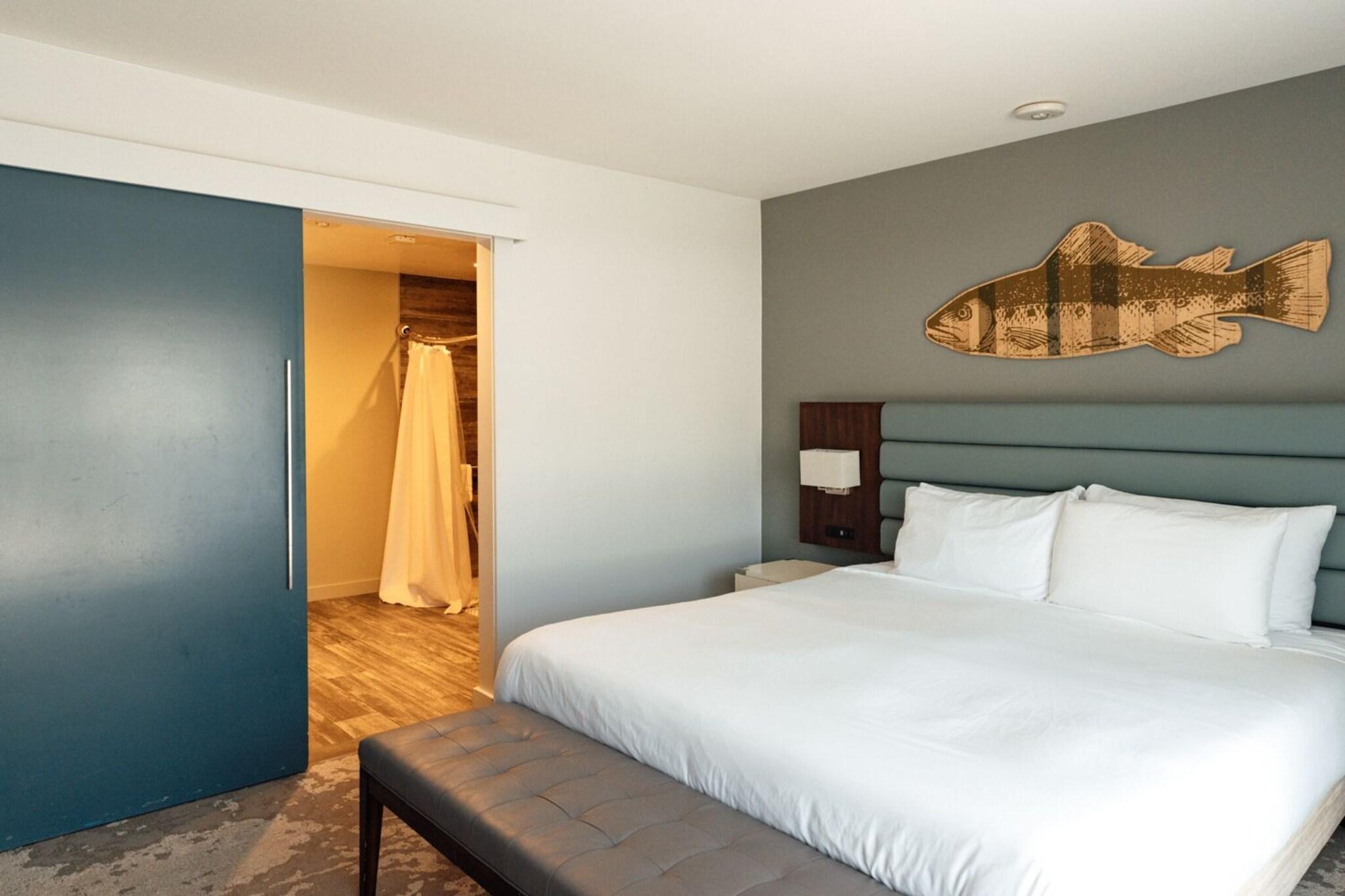 Double King Bed One Bedroom 