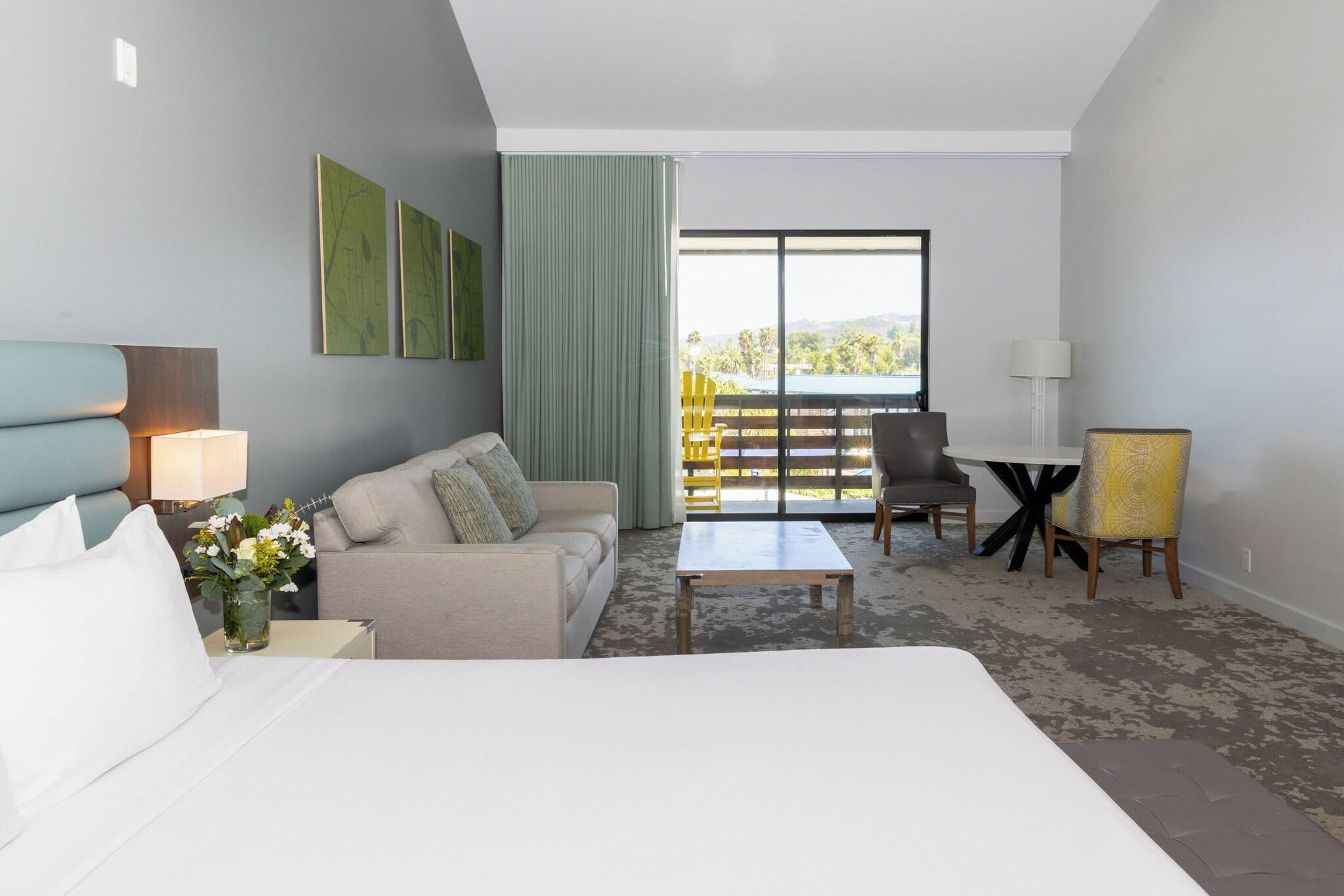 Studio Premier with Views