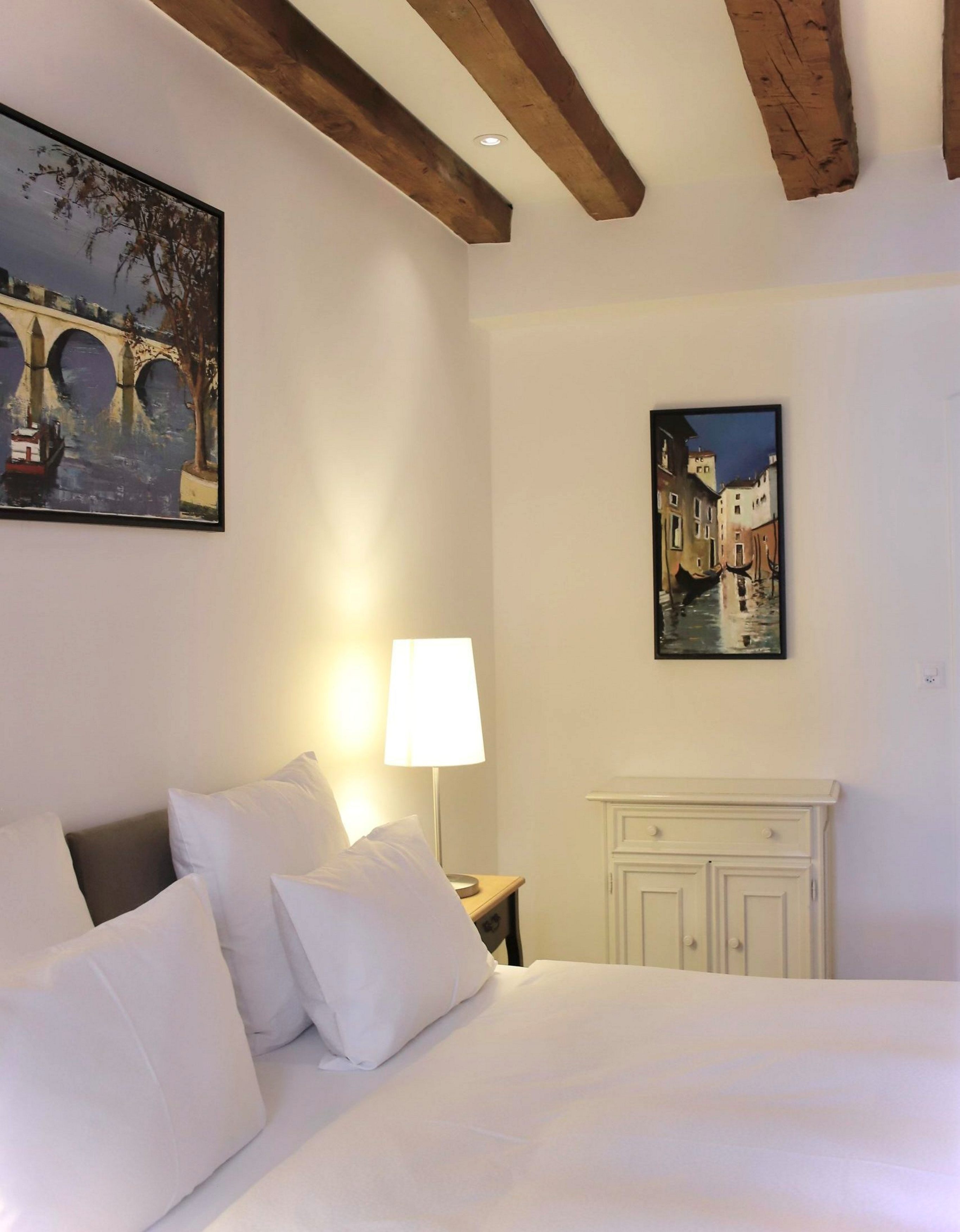 Family Room Four Bedrooms One Bathroom