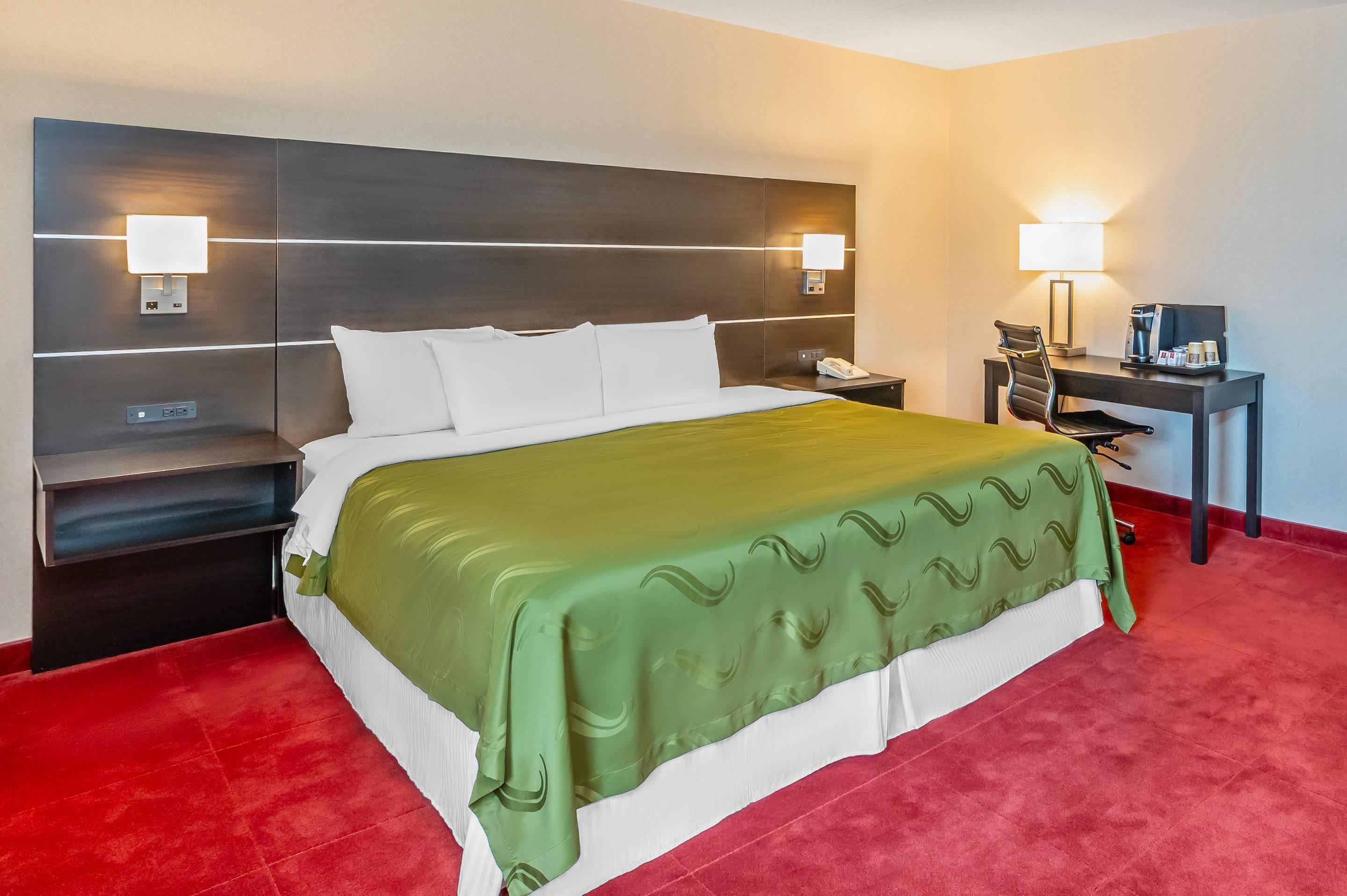 Double King Bed Non Smoking