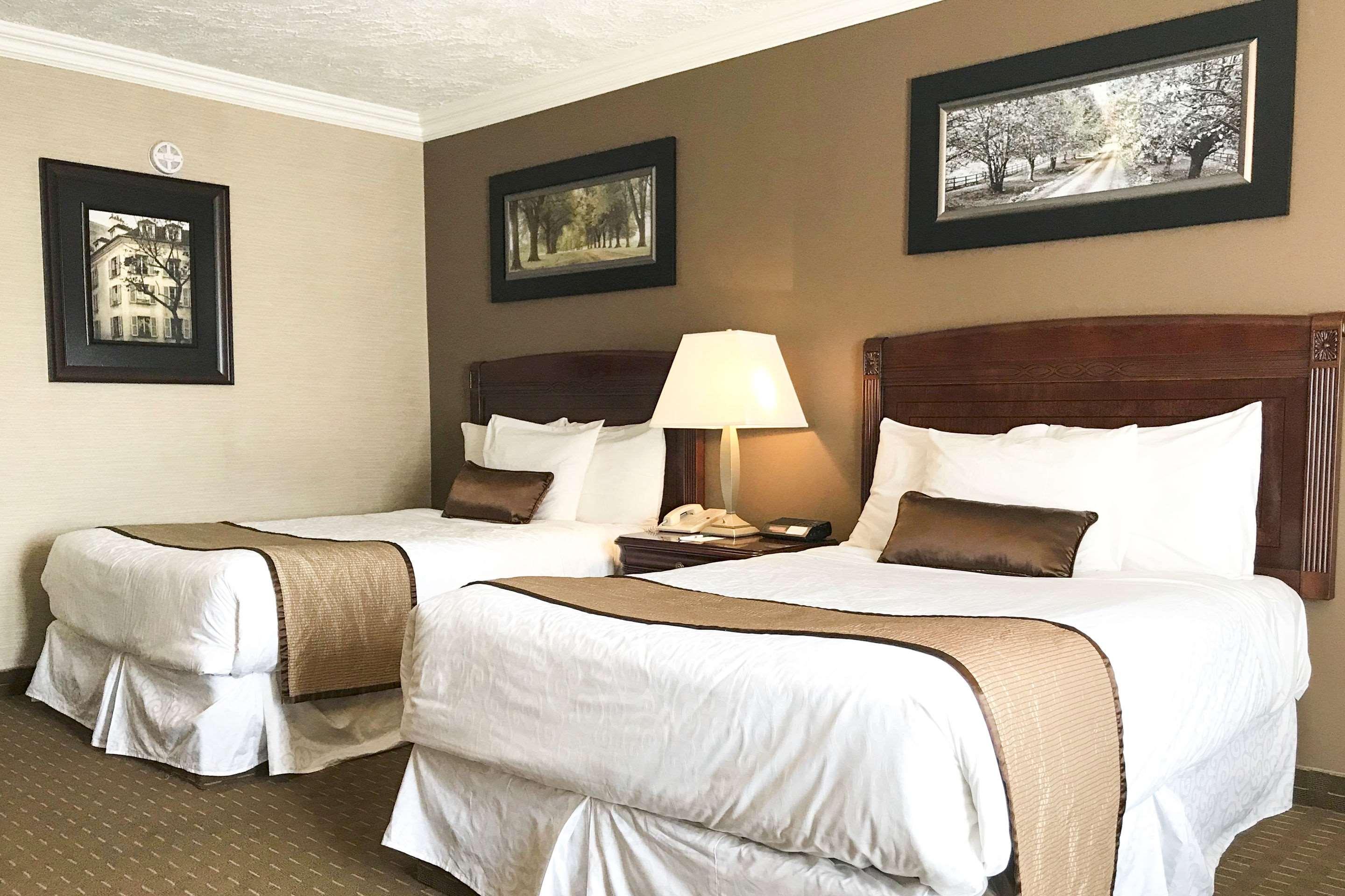 Double Two Queen Beds Non Smoking