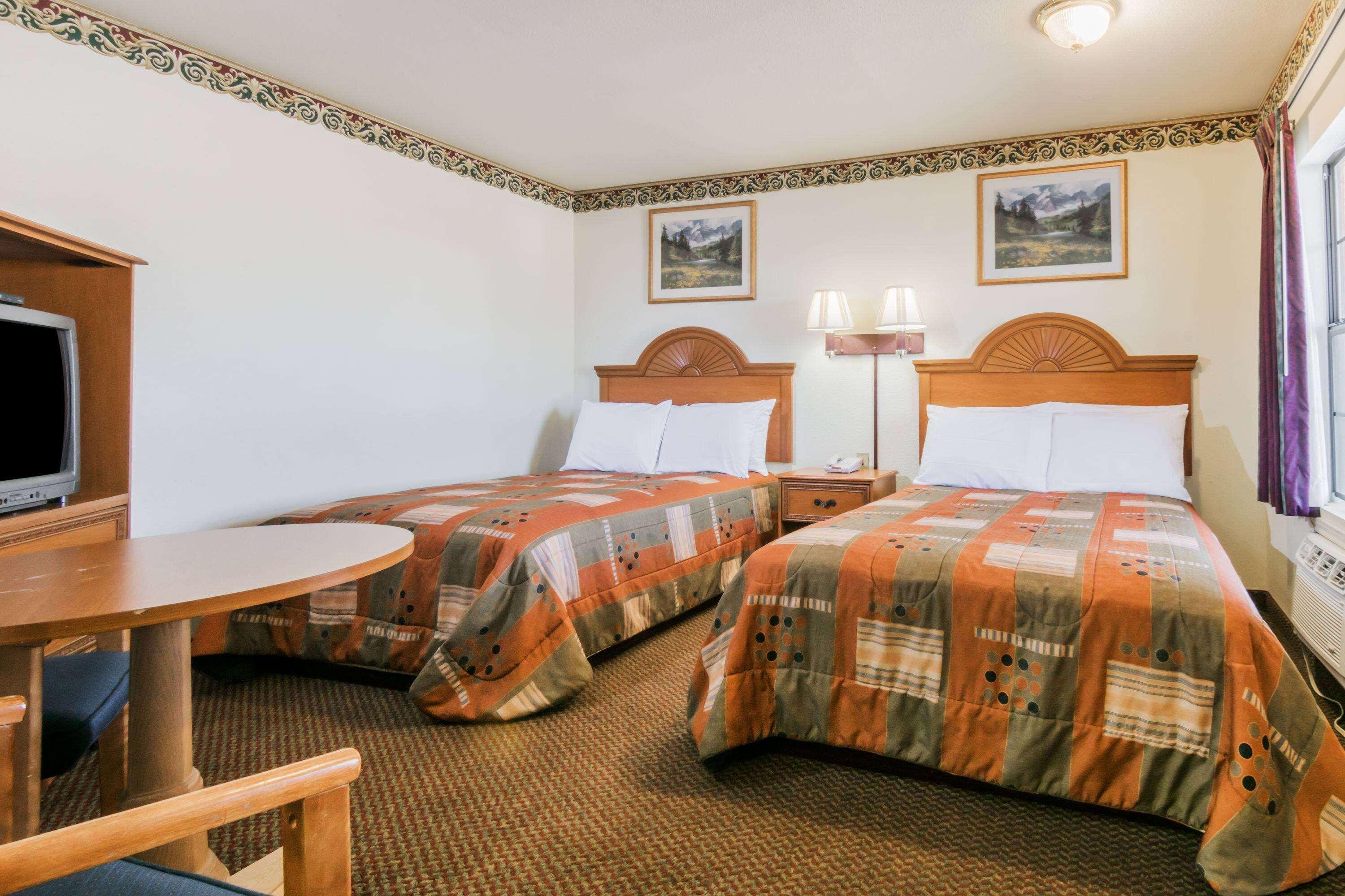 Quadruple Two Double Beds