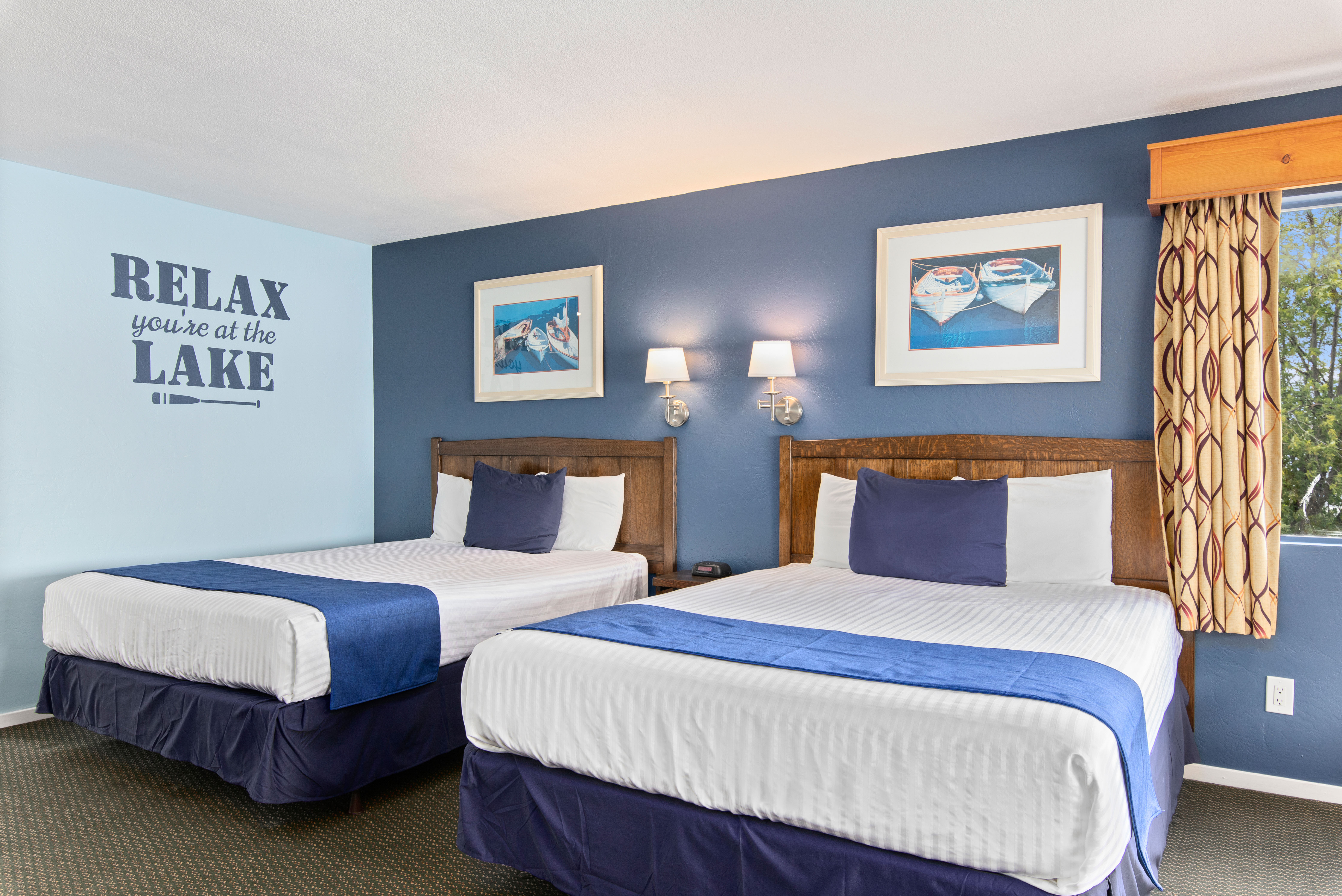 Quadruple Superior Queen Bed