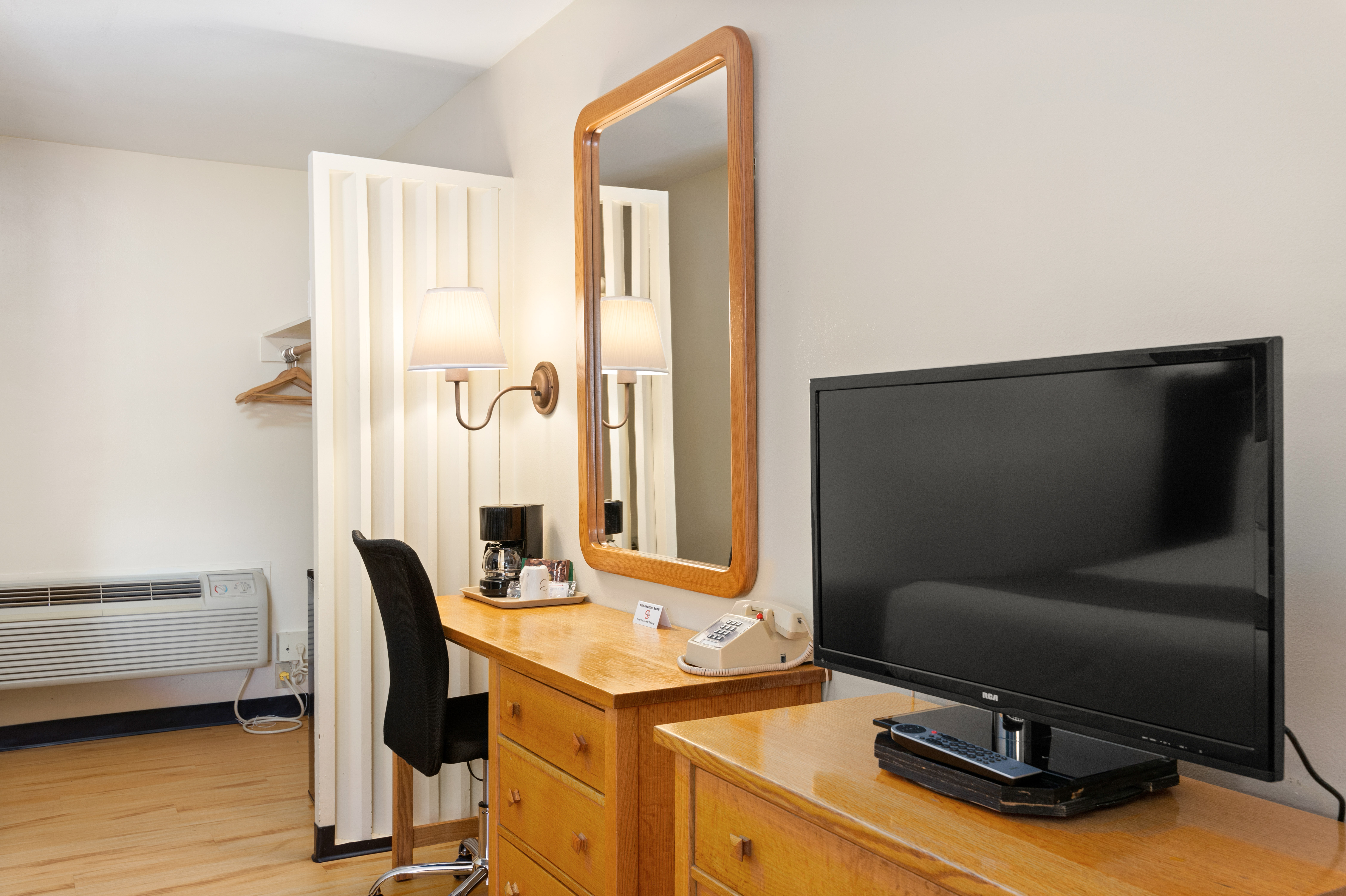 Quadruple Deluxe Queen Bed