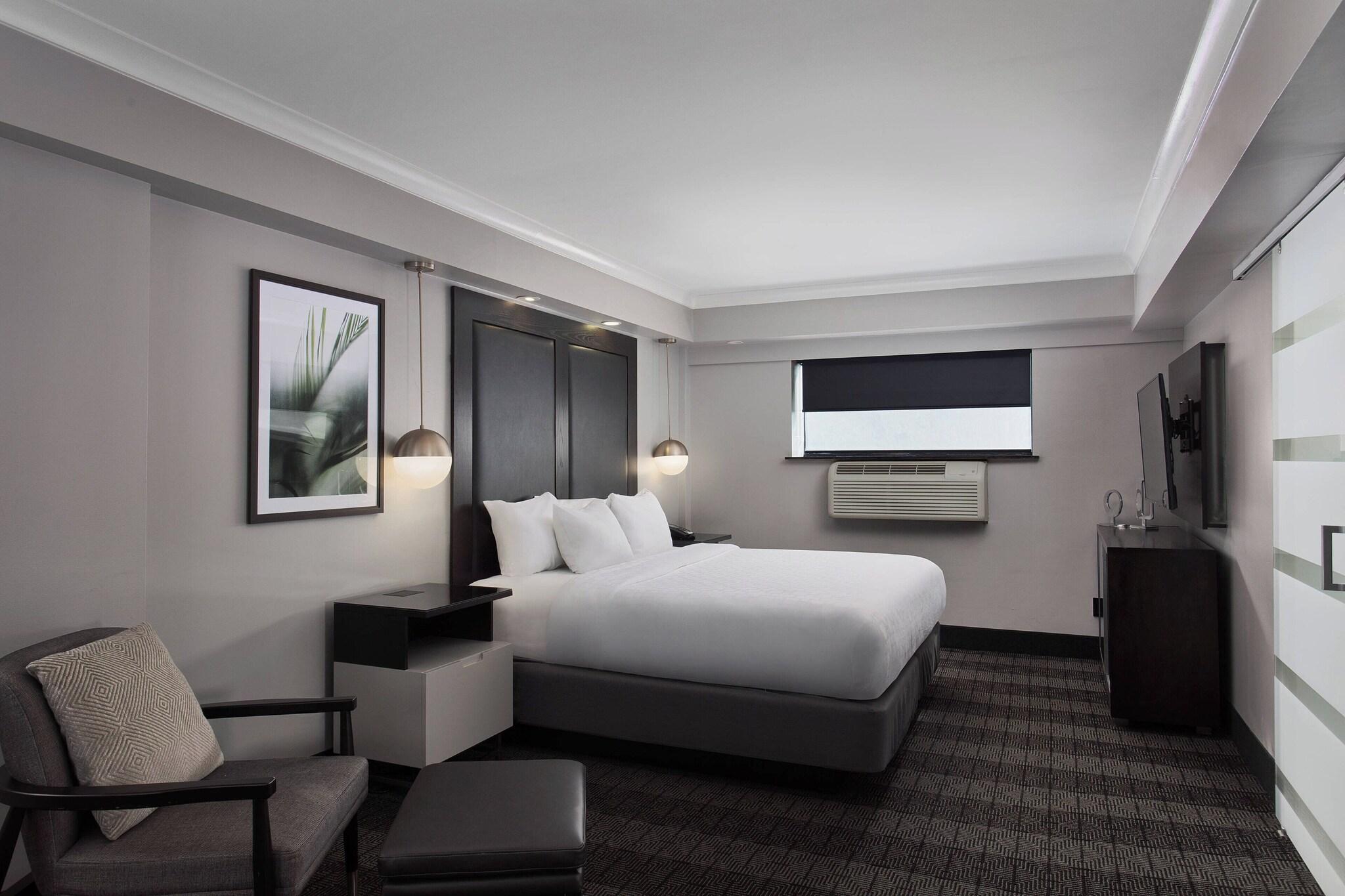 Double Queen Size Bed