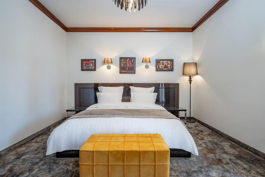 Double Single Classic