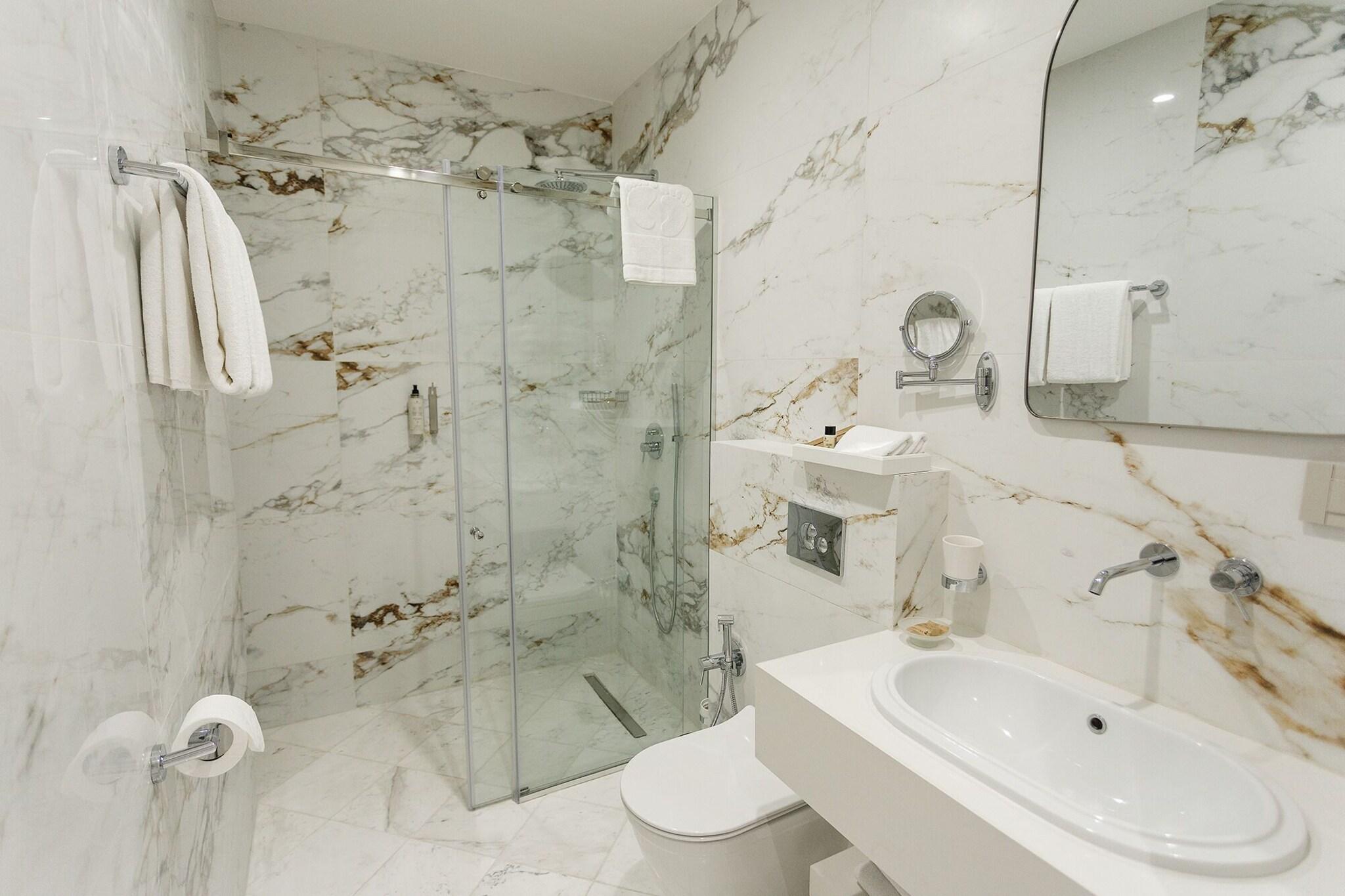 Twin Economy Non Smoking