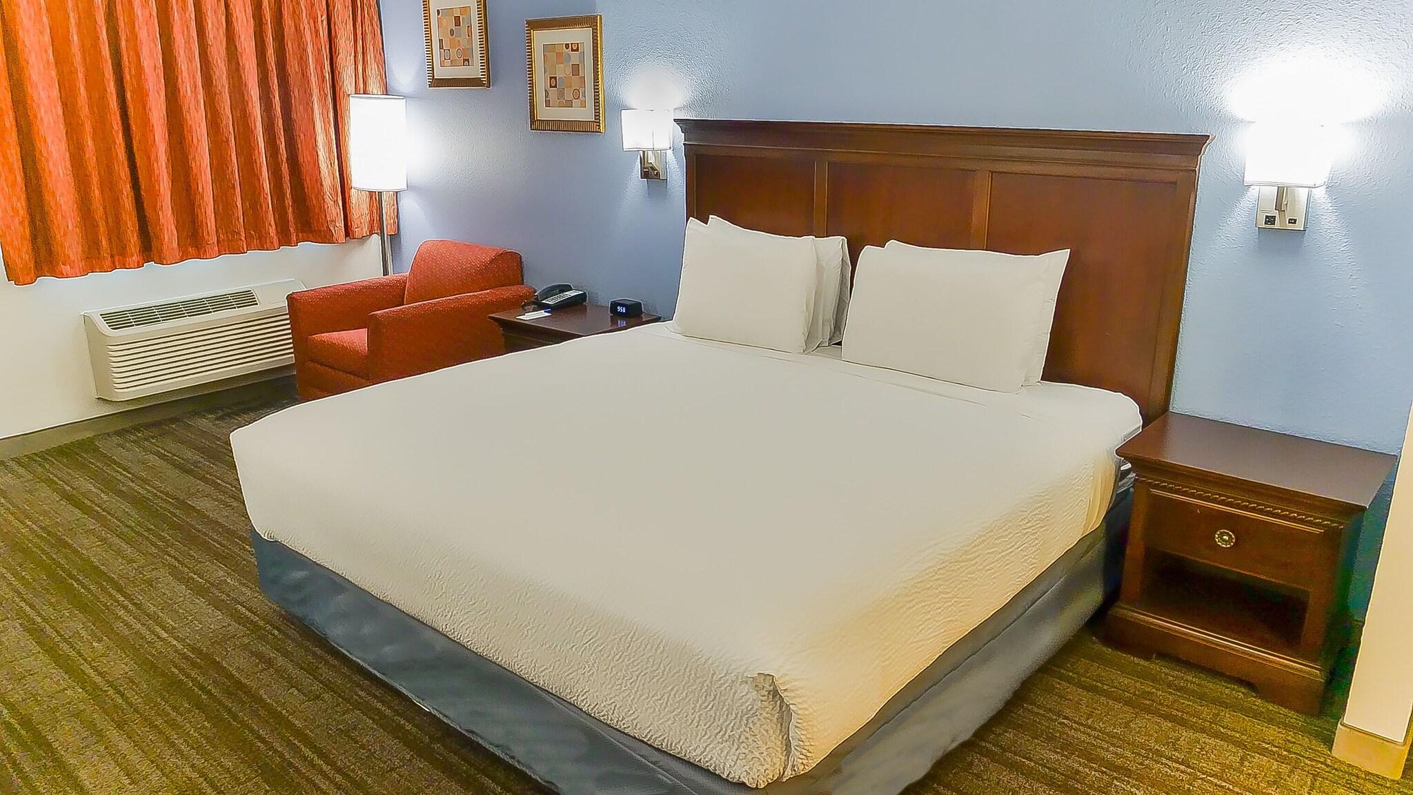 Suite Queen Bed Non Smoking