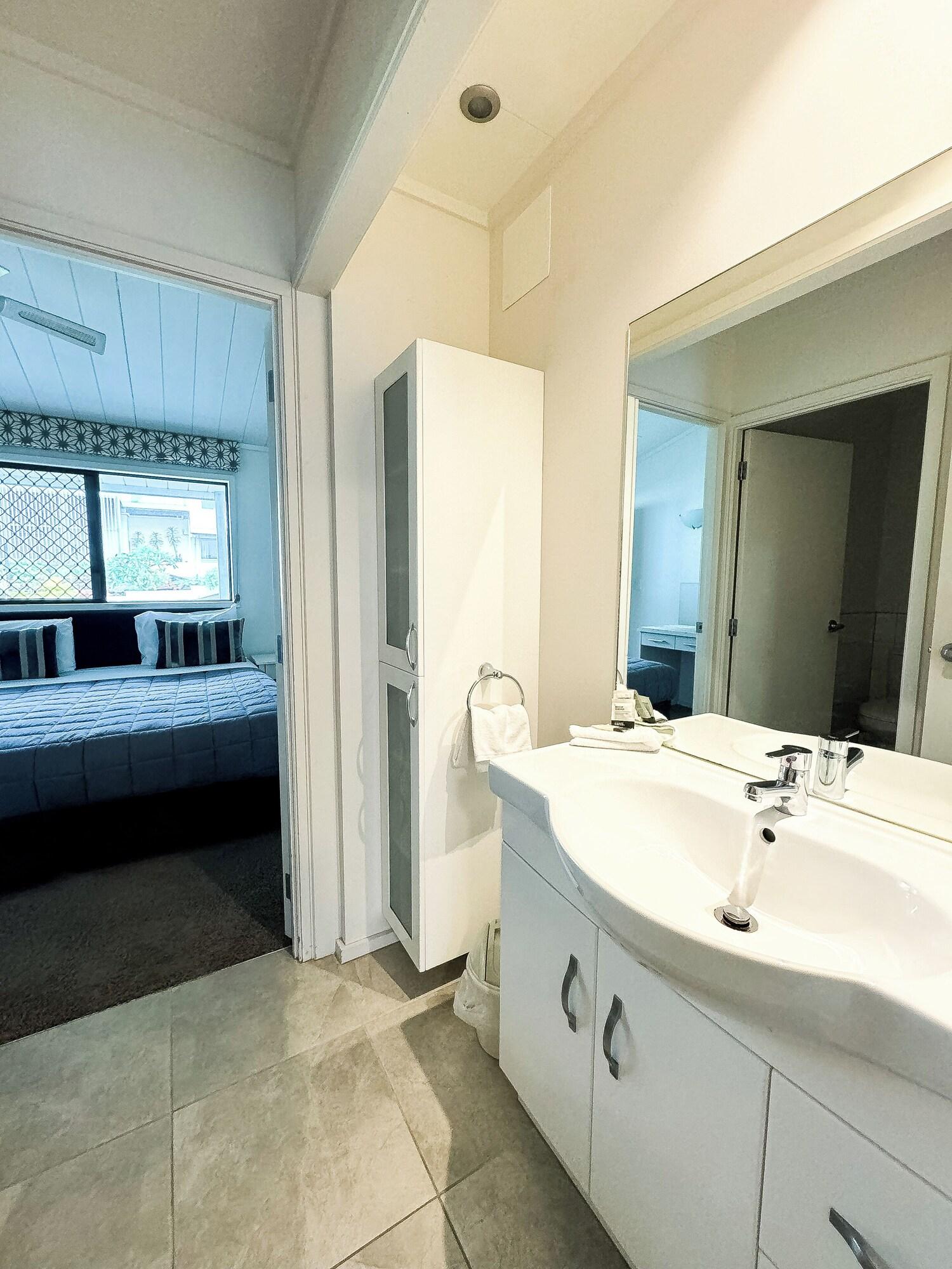 Apartment King Bed One Bedroom 