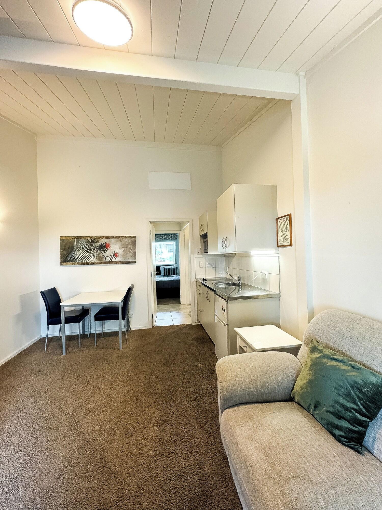 Apartment King Bed One Bedroom 