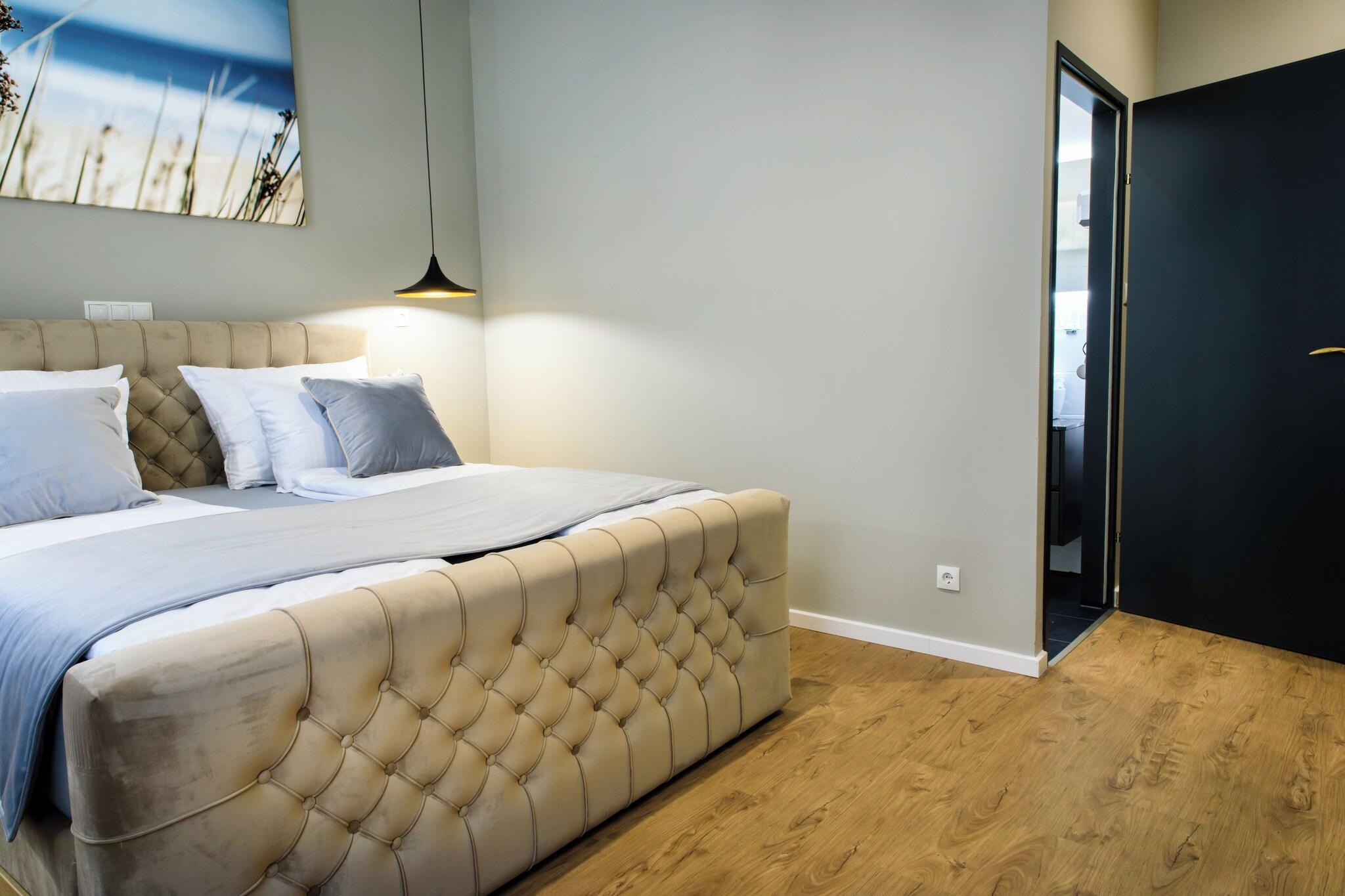 Double Superior King Bed