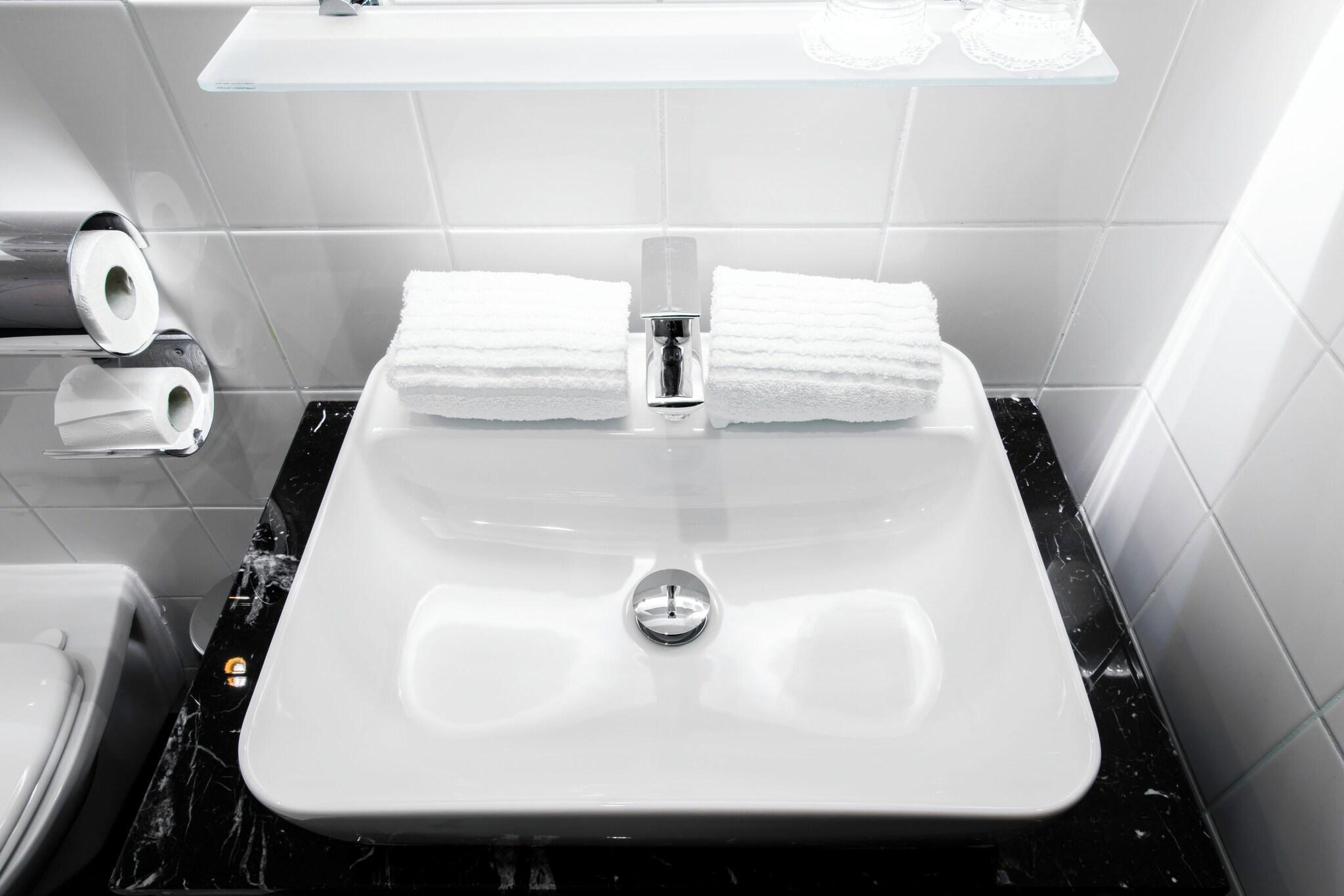 Double Superior King Bed