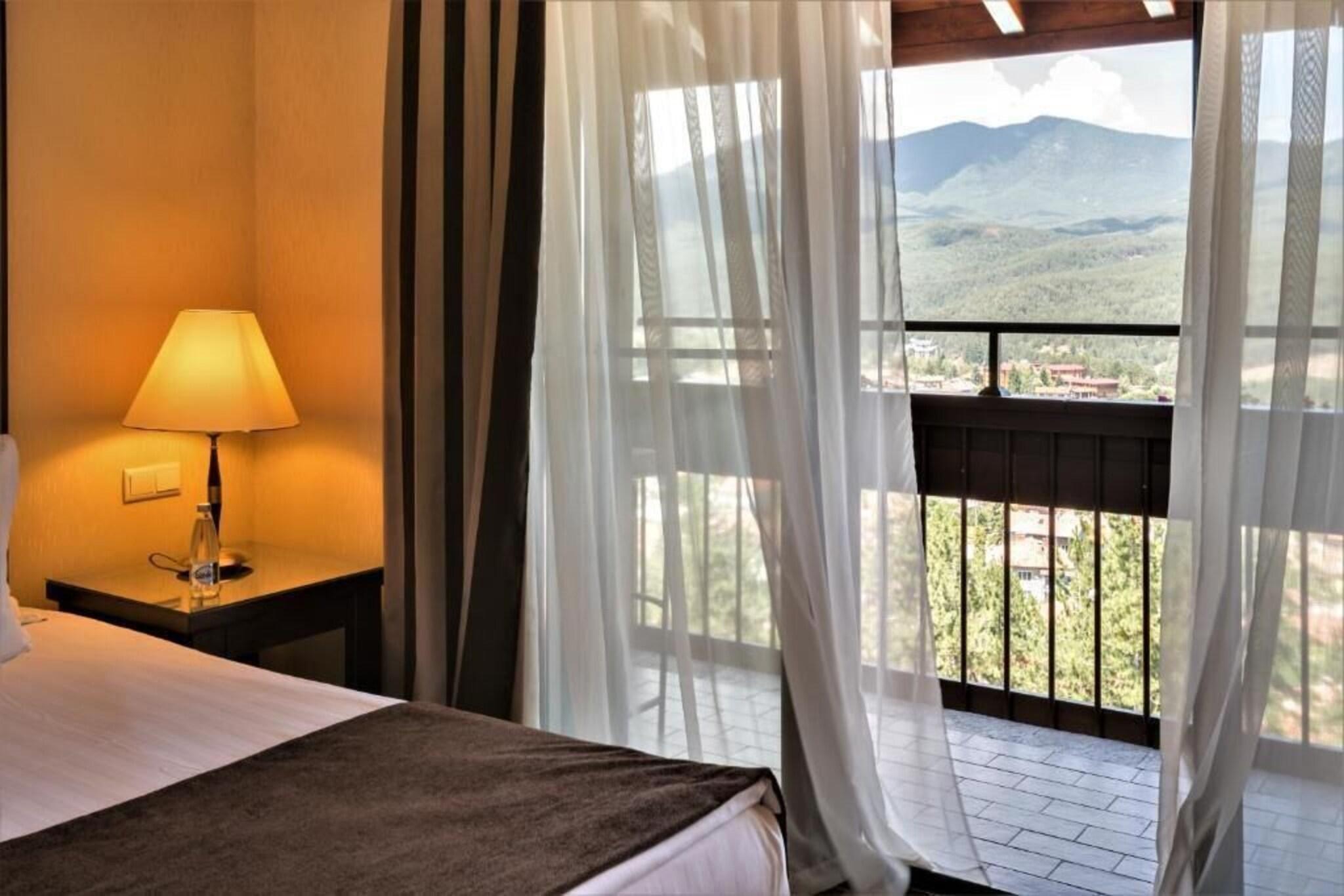 Studio Deluxe King Bed