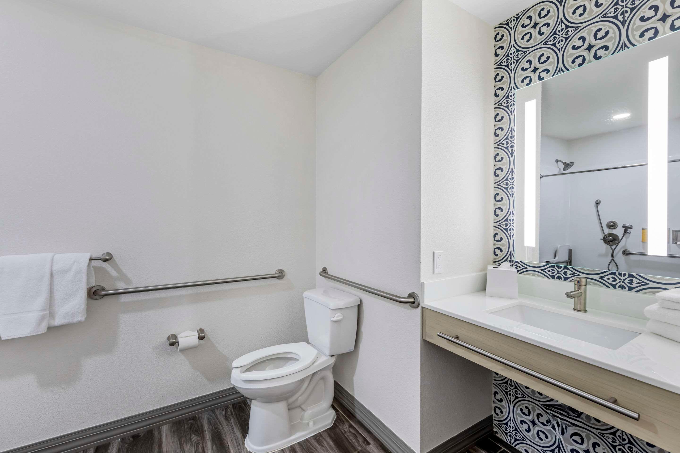 Double Accessible King Size Bed