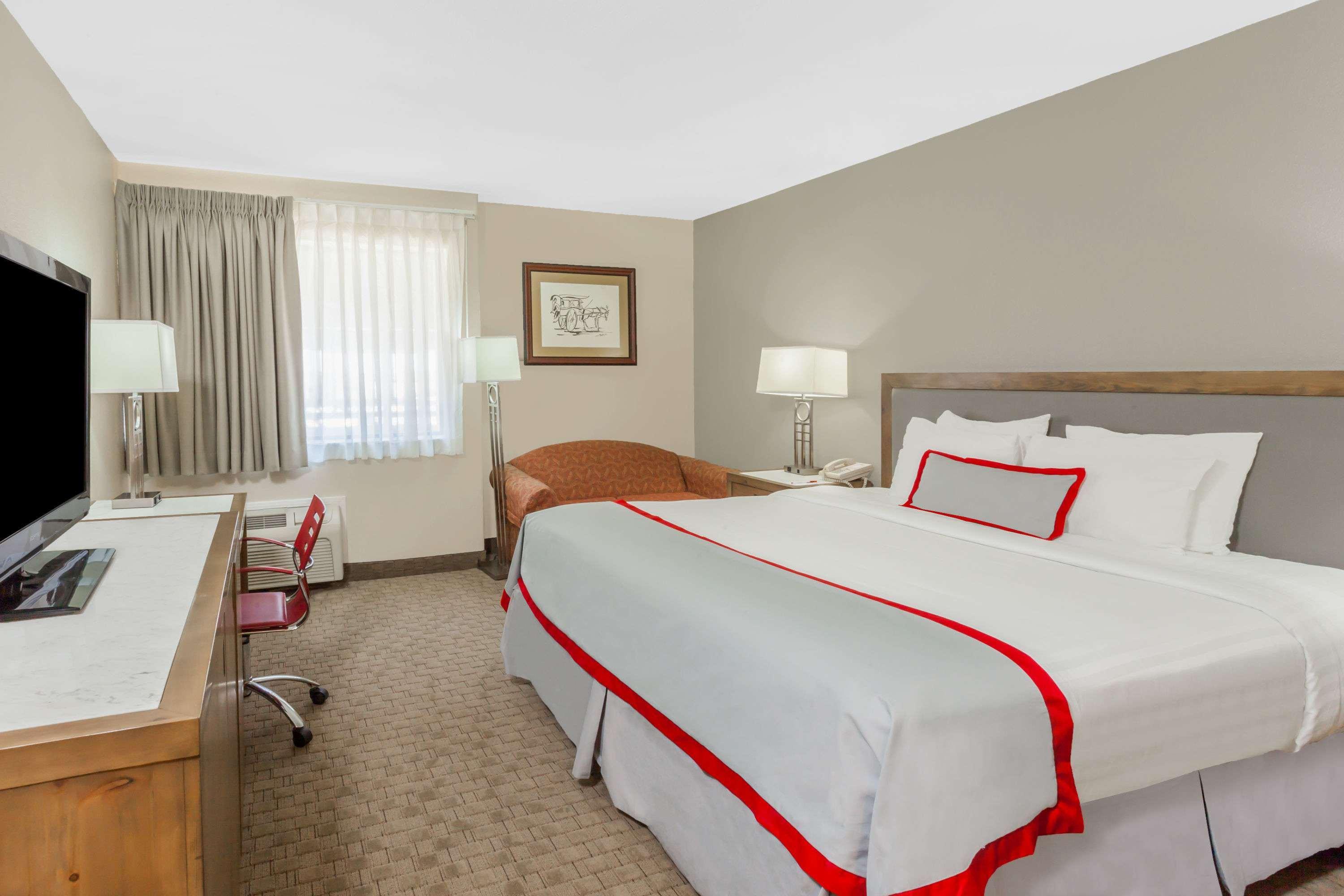 Double Executive King Bed