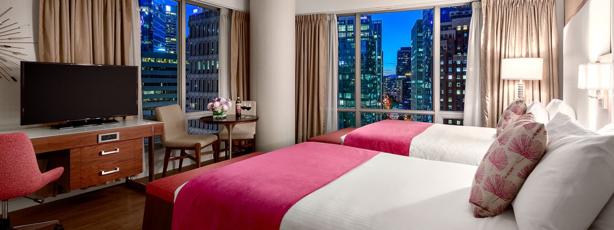 Room Deluxe Two Double Beds