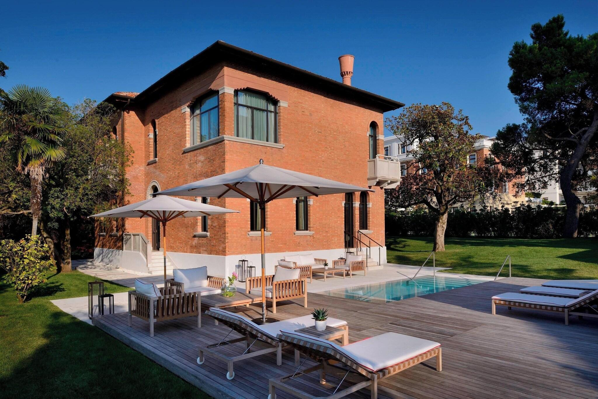 Villa Two Bedrooms with Private Pool