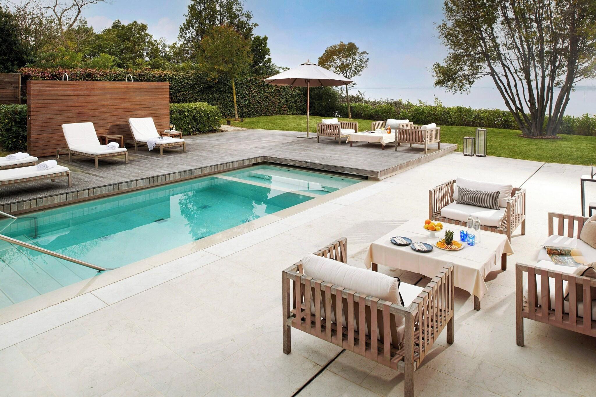 Villa Two Bedrooms with Private Pool