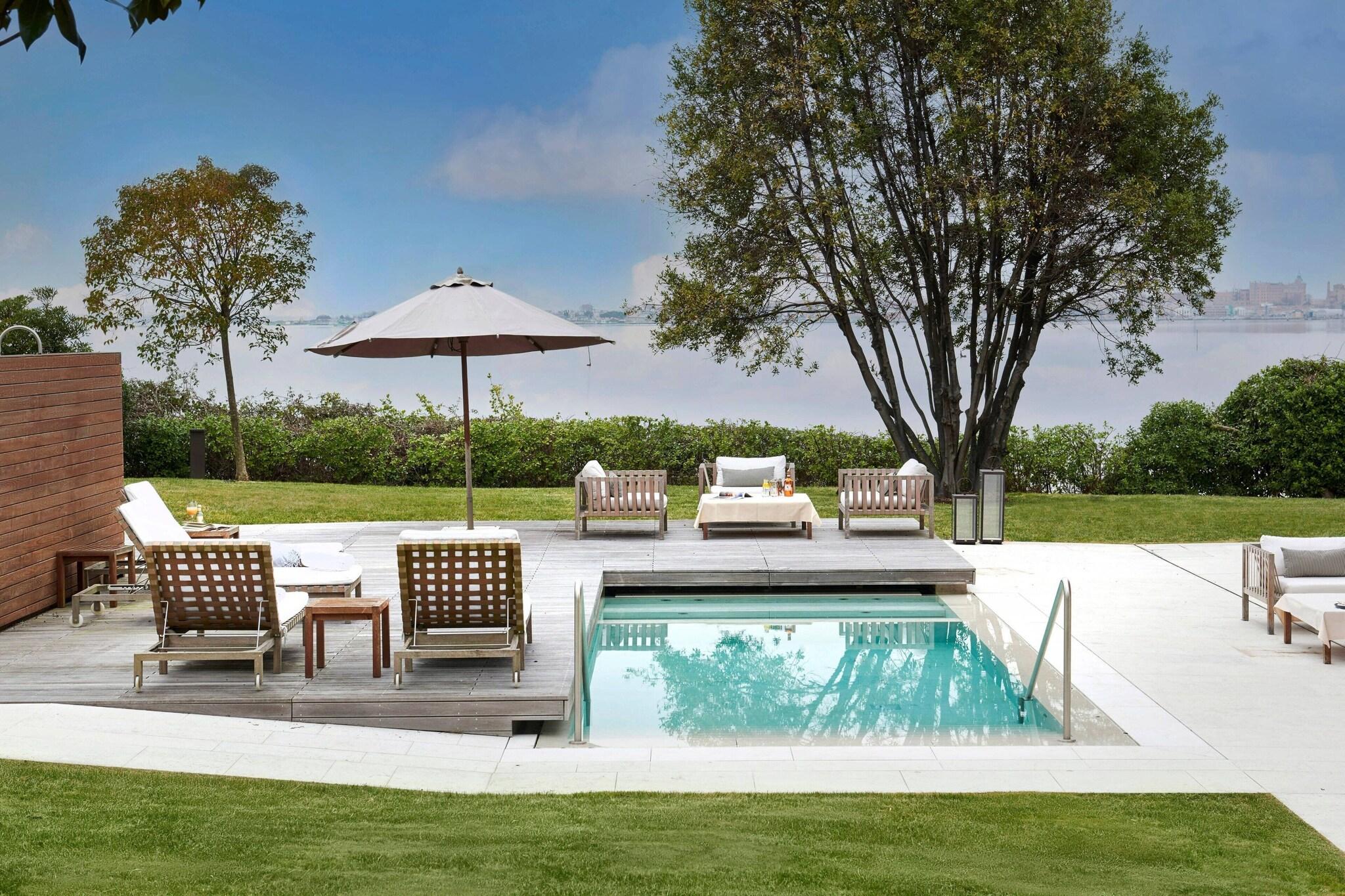 Villa Two Bedrooms with Private Pool