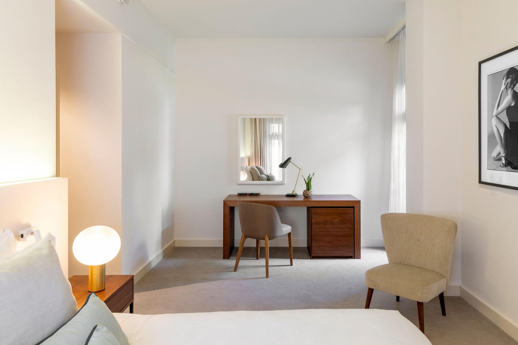 Suite King Bed One Bedroom 