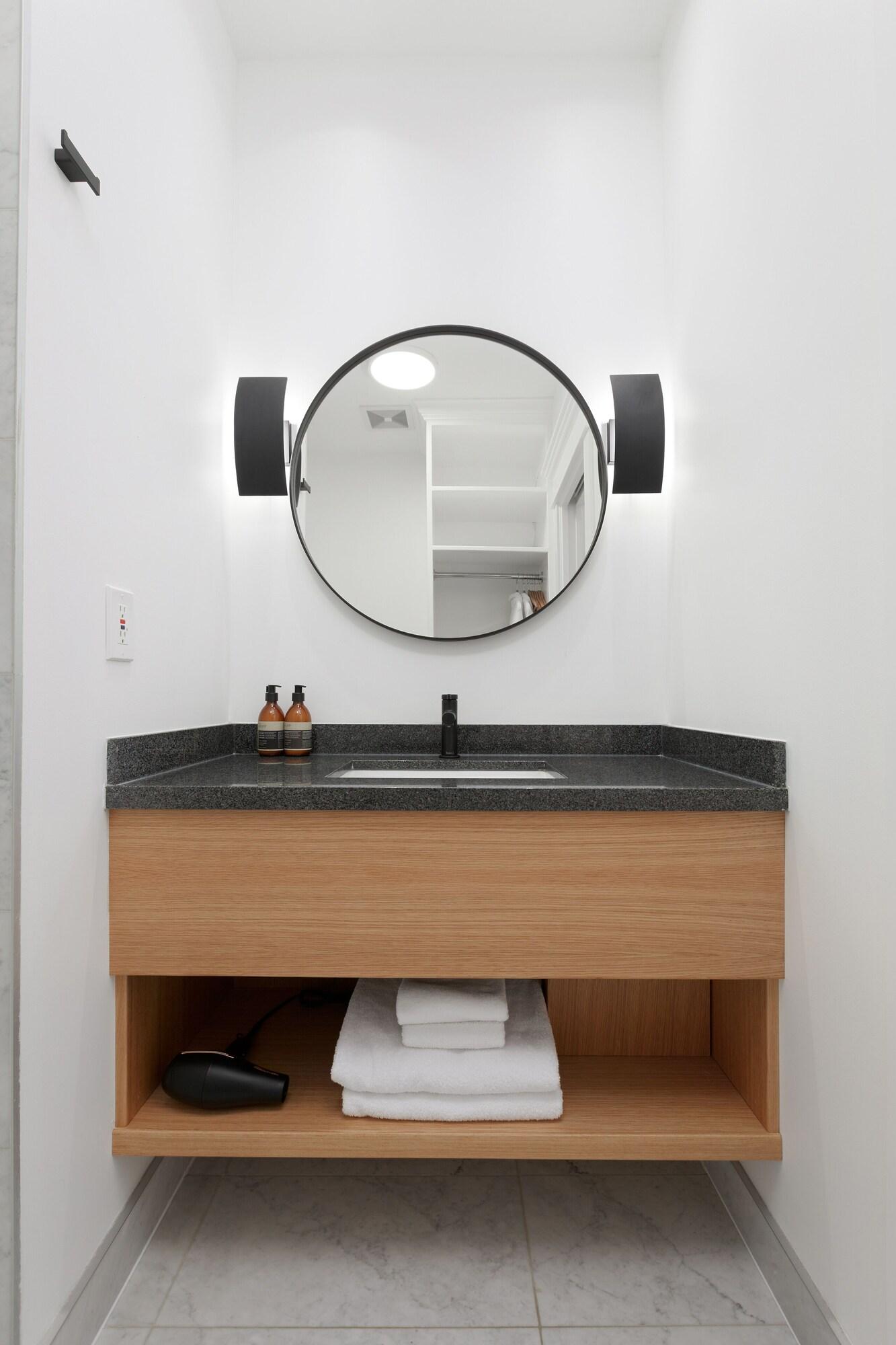 Double Superior King Bed