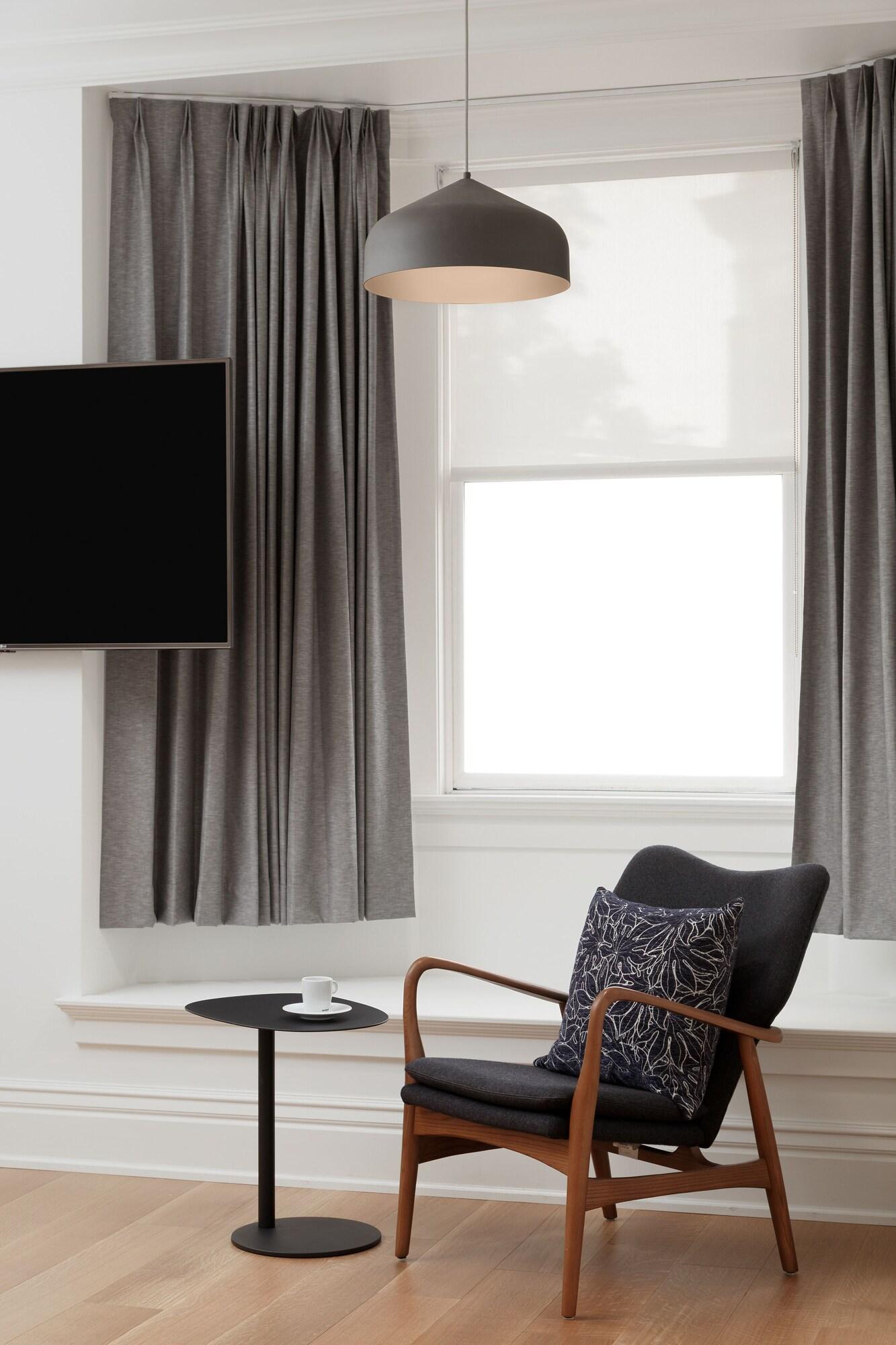 Double Superior King Bed