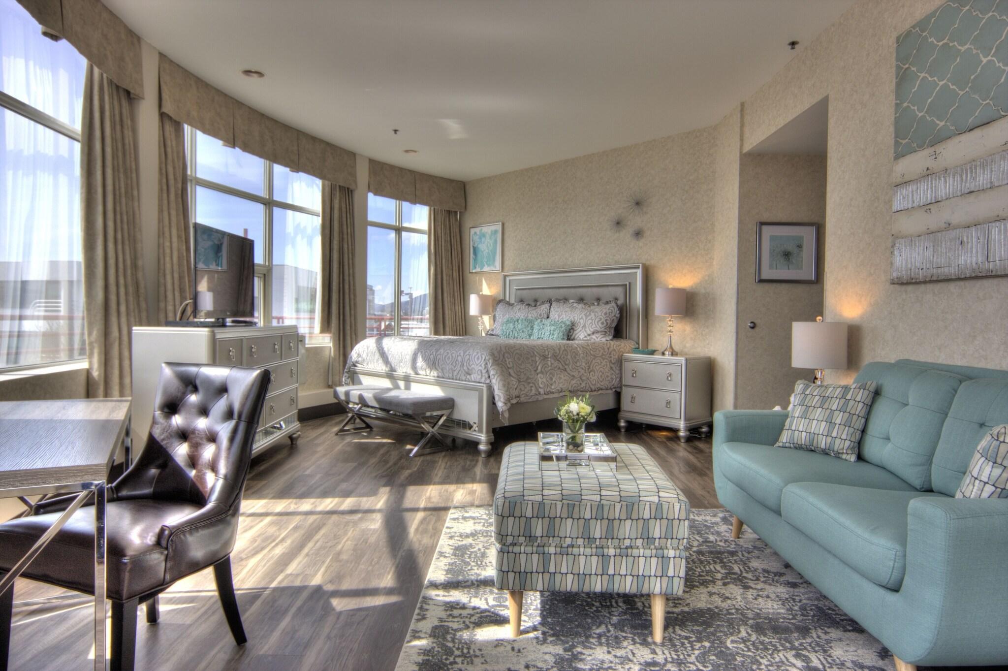 Suite Ocean View King Bed