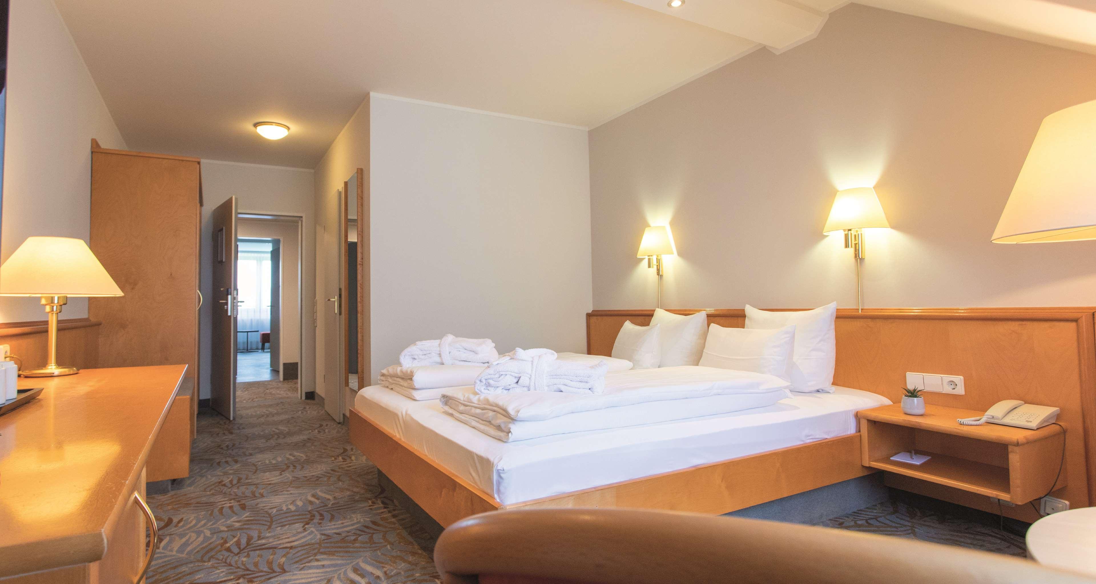 Double or Twin Standard