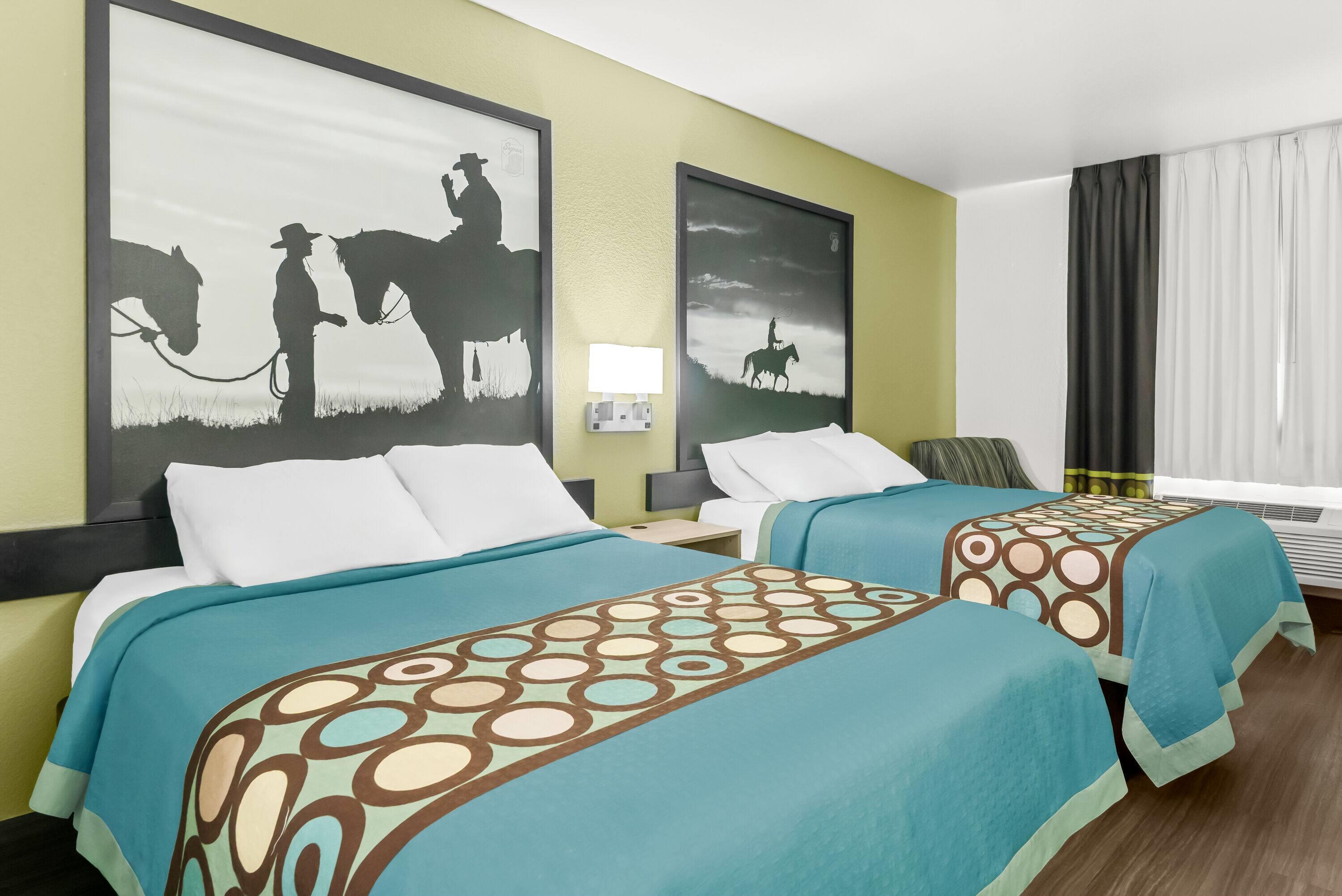 Quadruple Two Queen Beds