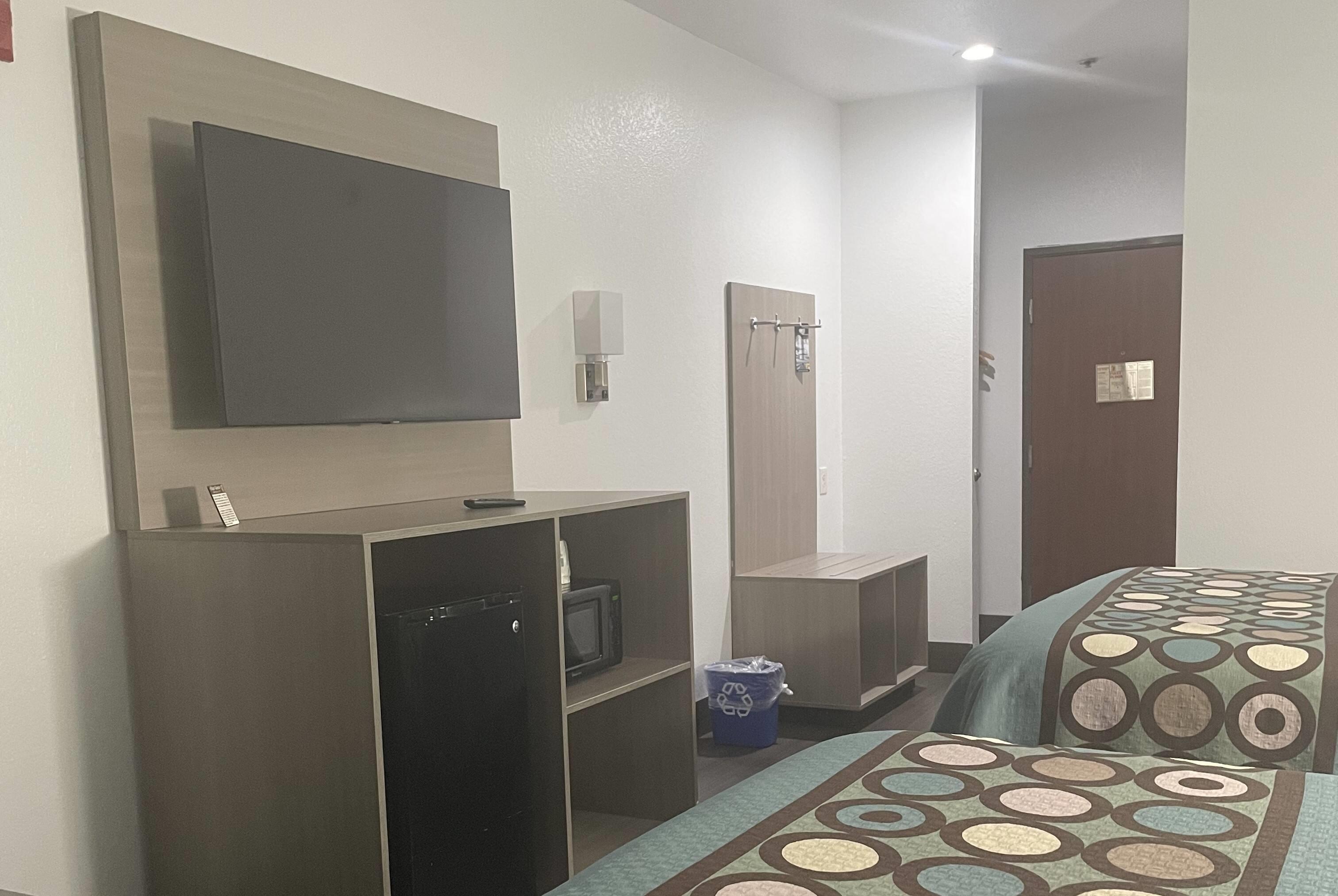 Quadruple Two Queen Beds