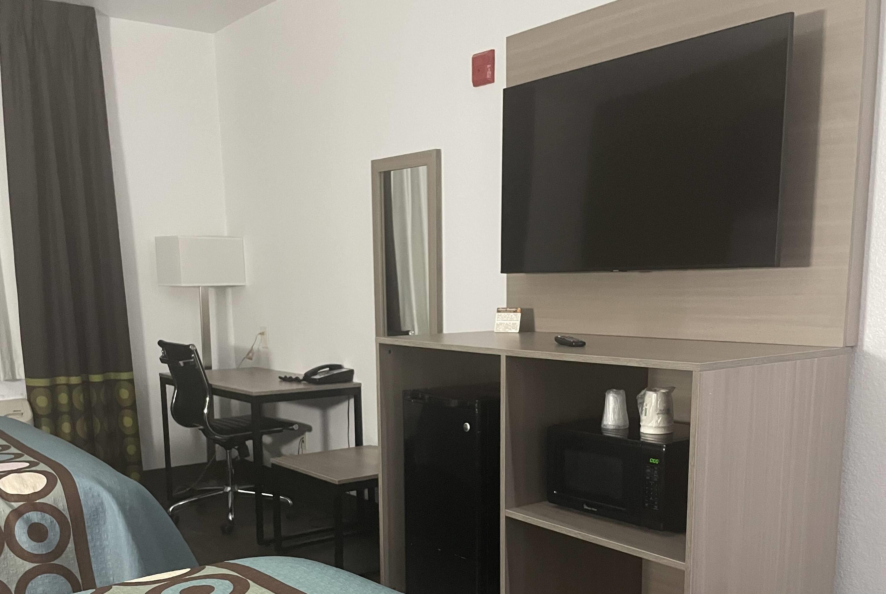 Quadruple Two Queen Beds