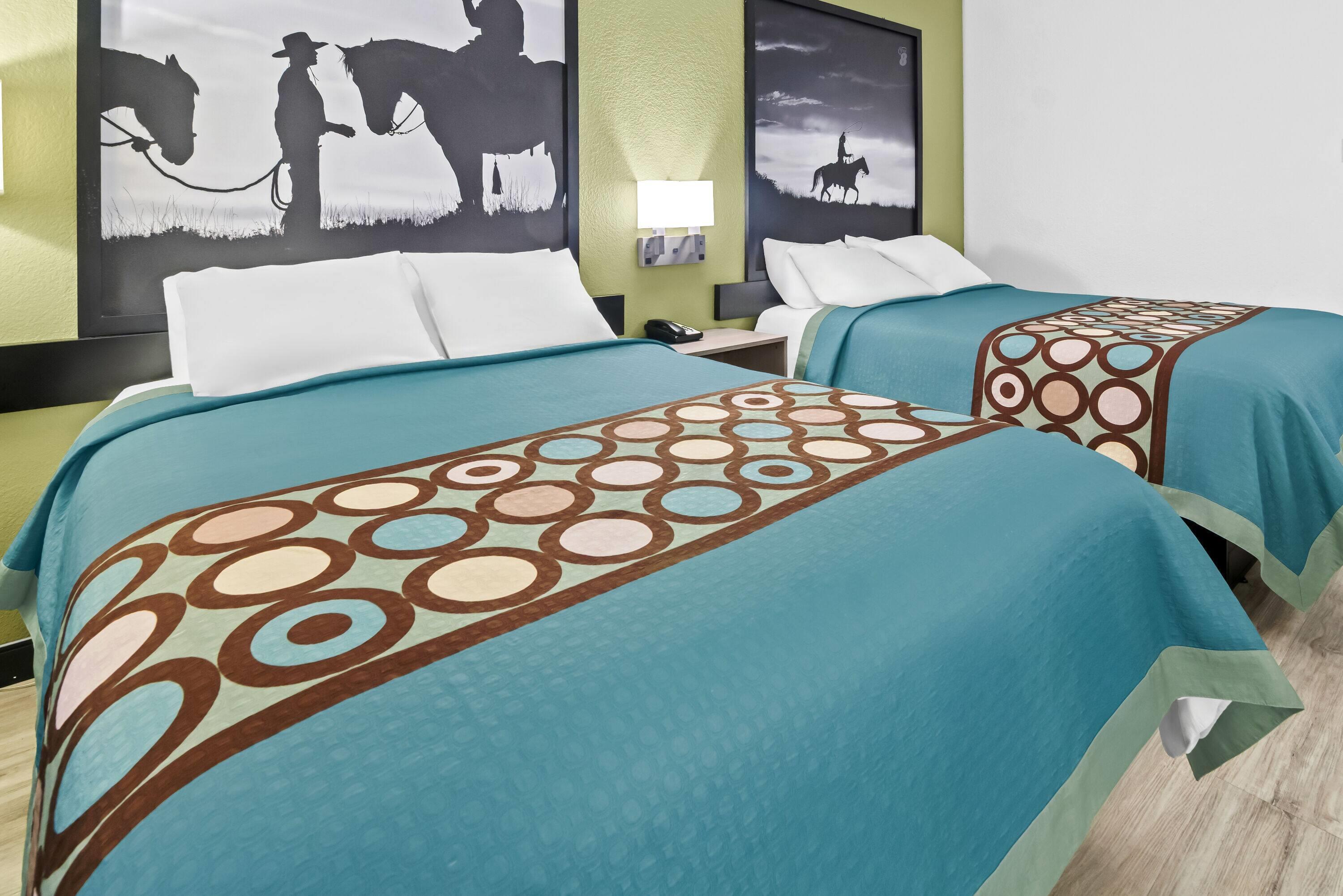 Quadruple Two Queen Beds