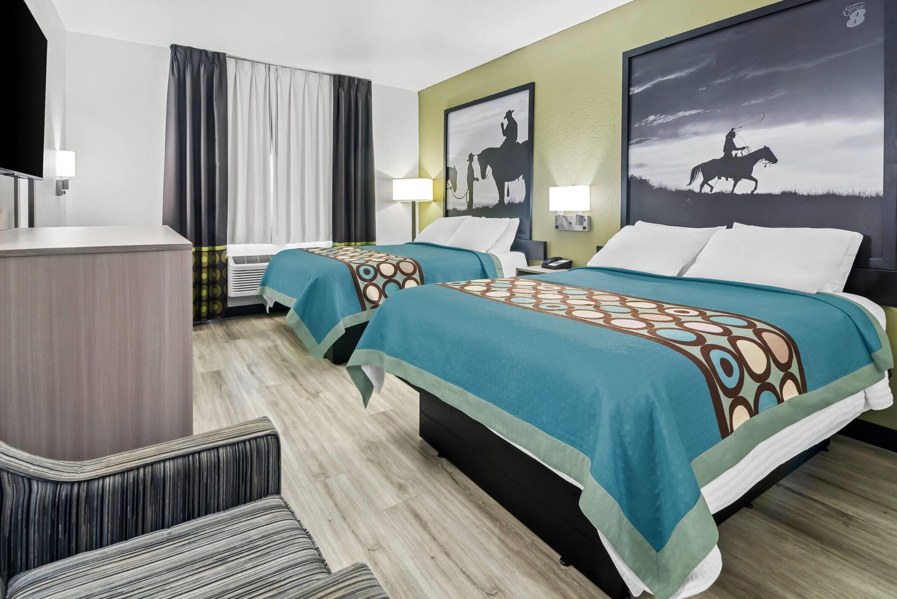 Quadruple Two Queen Beds