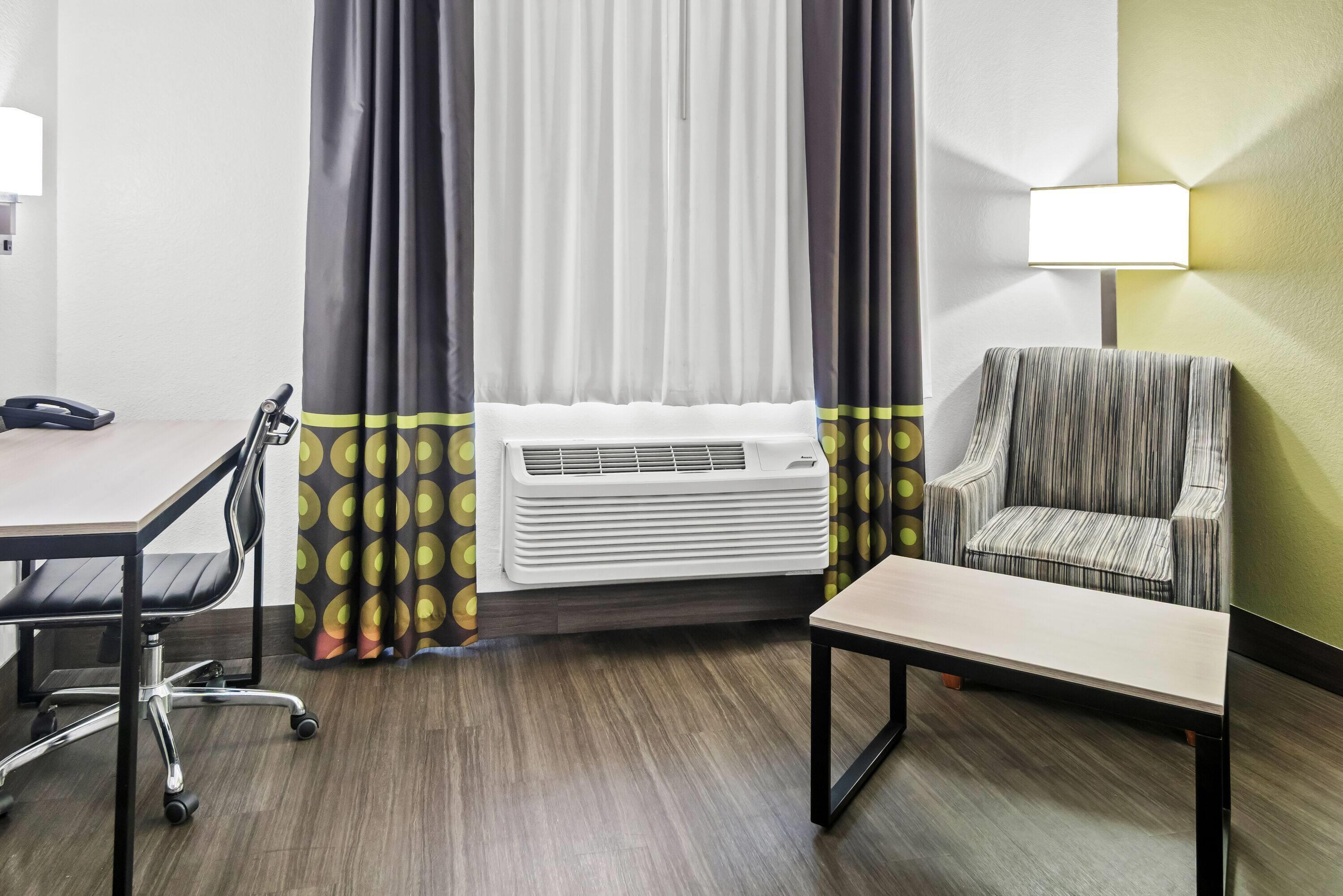 Double King Bed Non Smoking