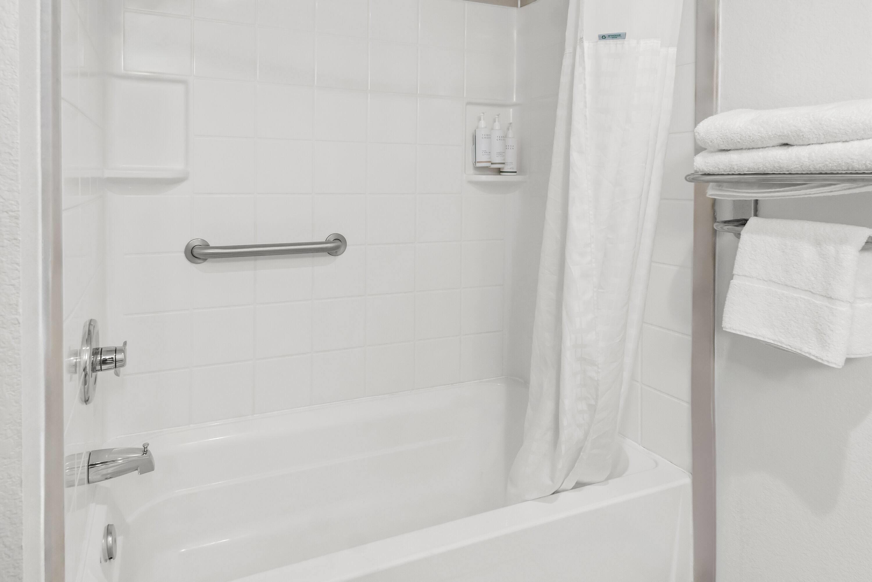 Double King Bed Non Smoking