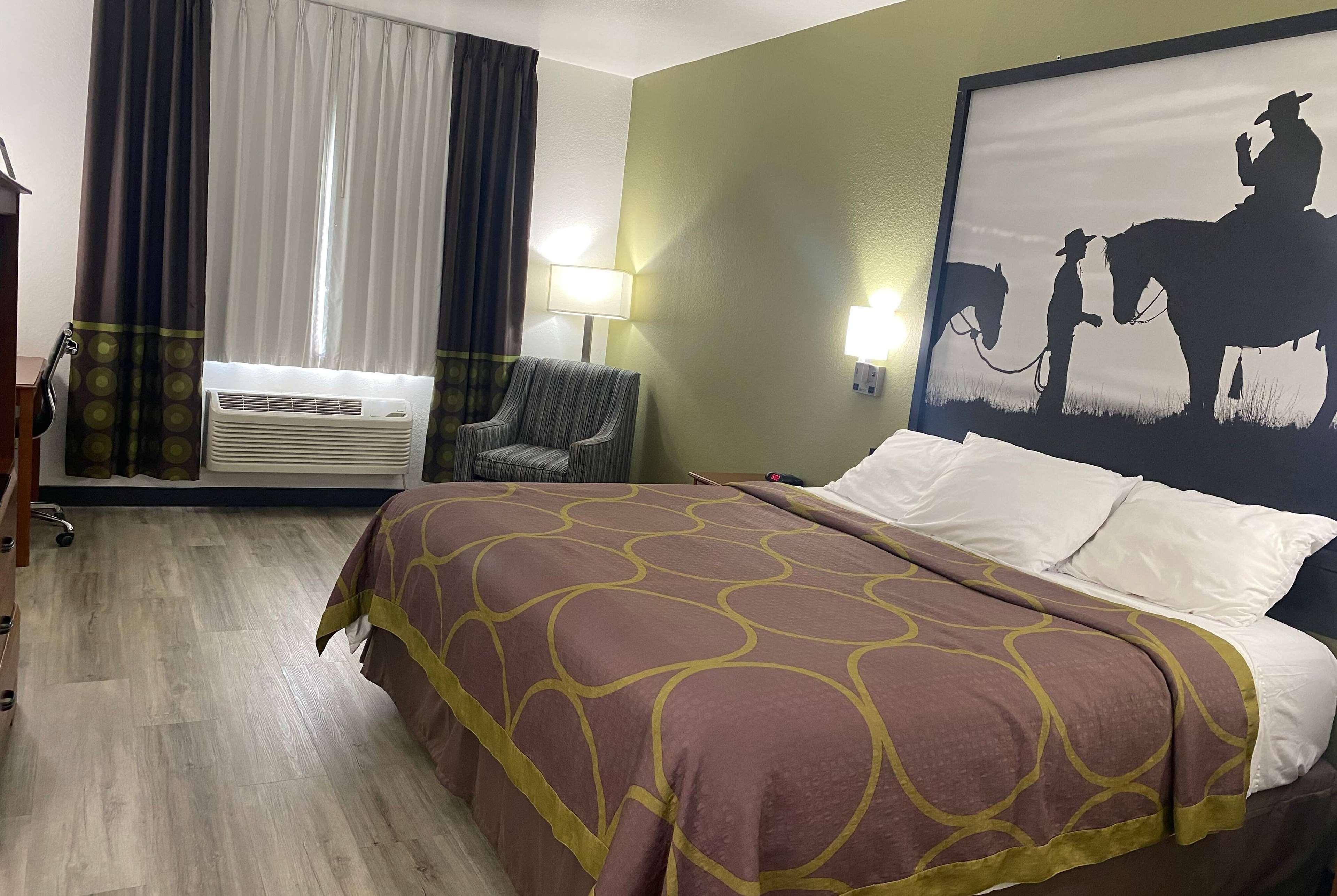 Double King Bed Non Smoking