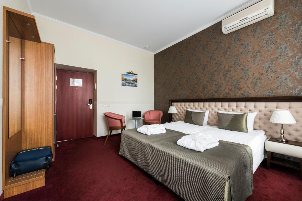 Double or Twin Superior