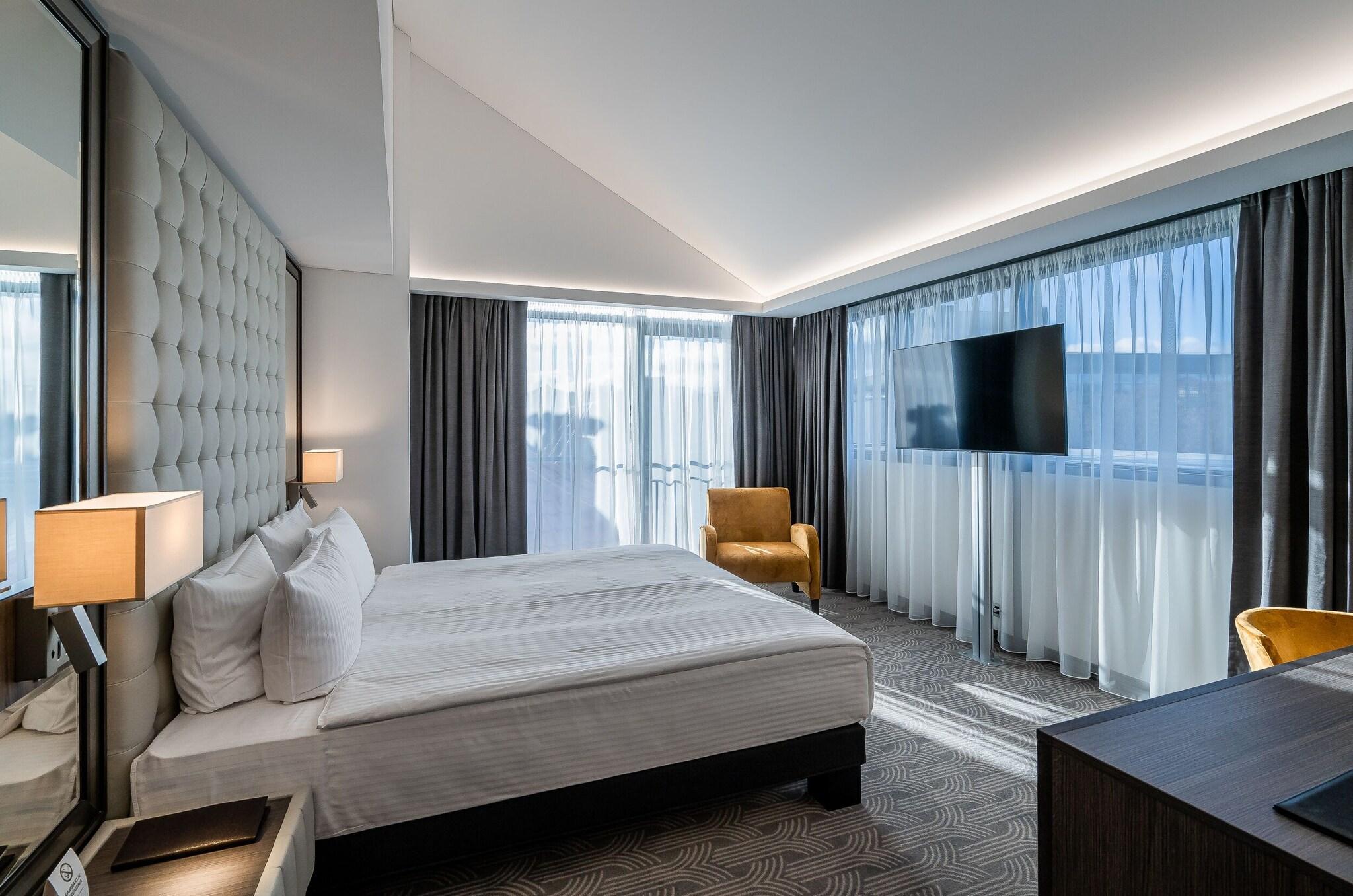 Double or Twin Executive