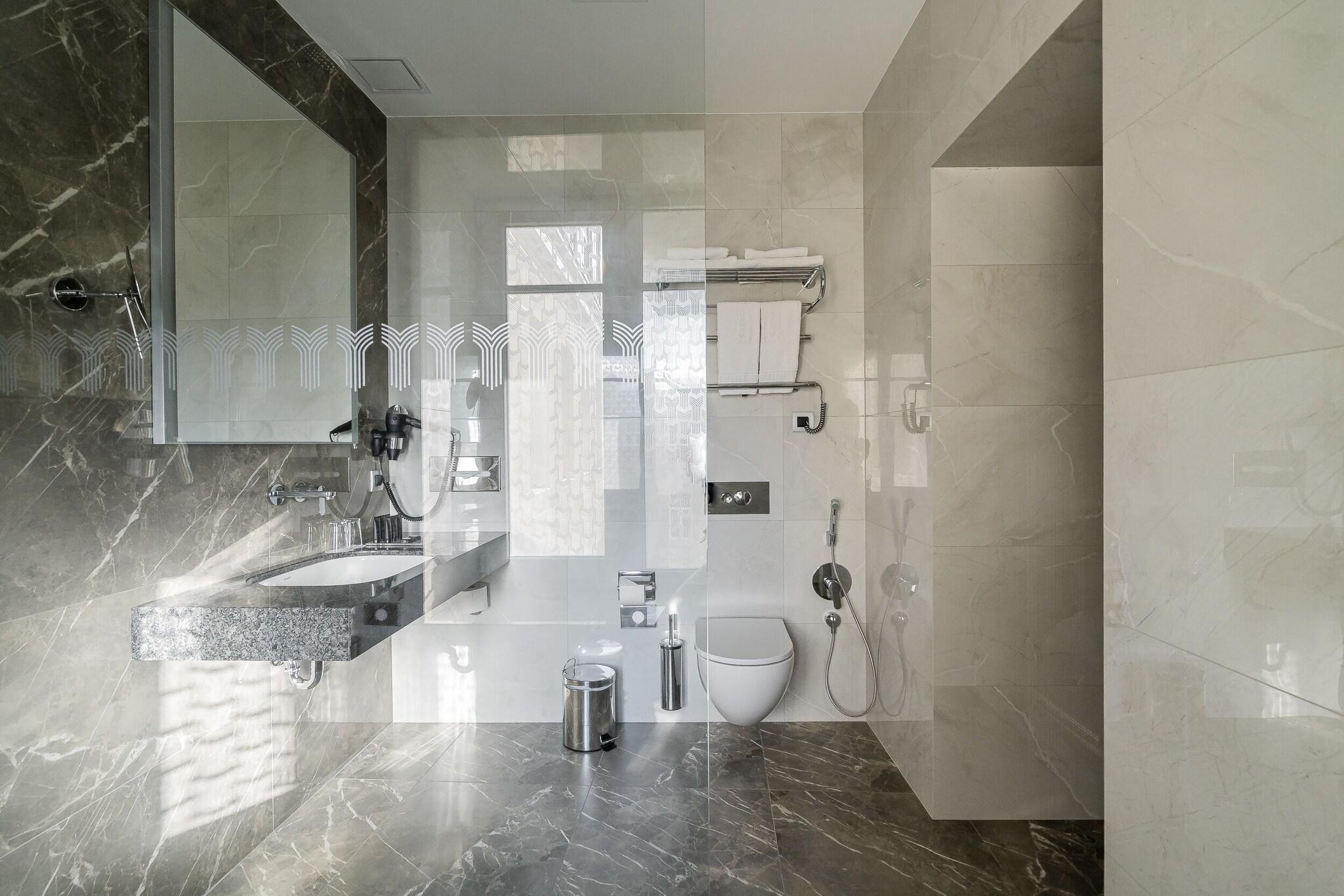 Double or Twin Executive